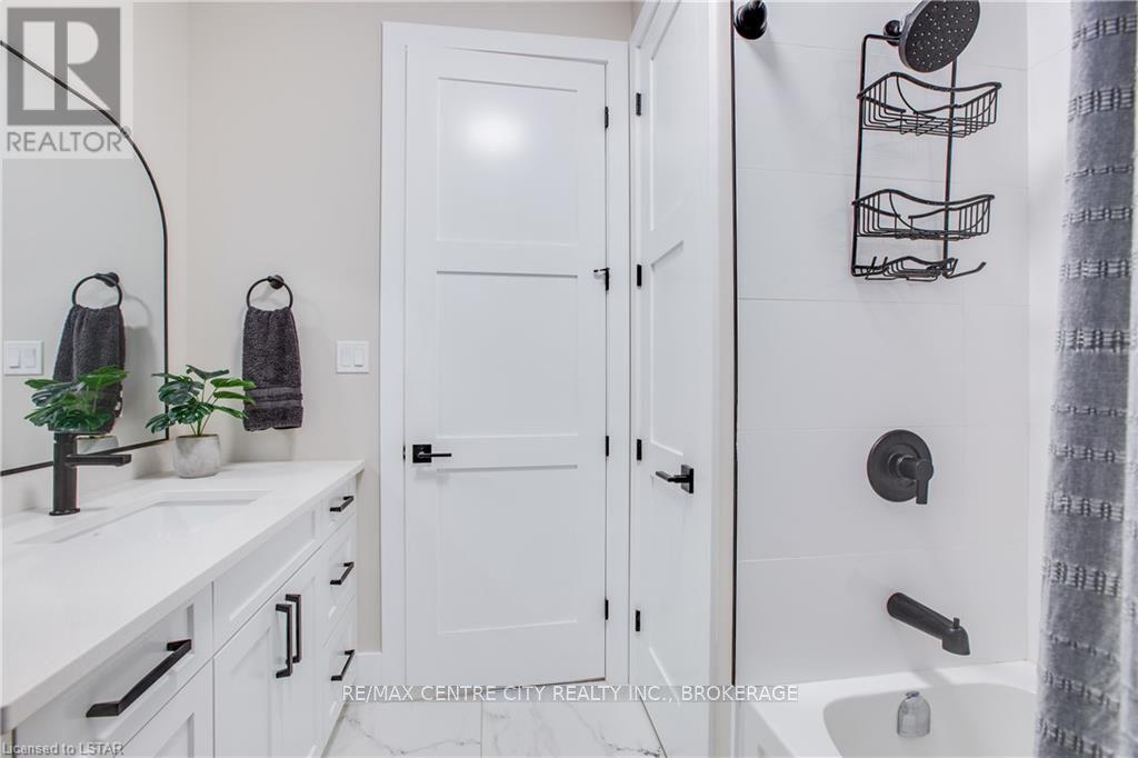 102 Harvest Lane, Dutton/dunwich, Ontario  N0L 1J0 - Photo 15 - X8191614