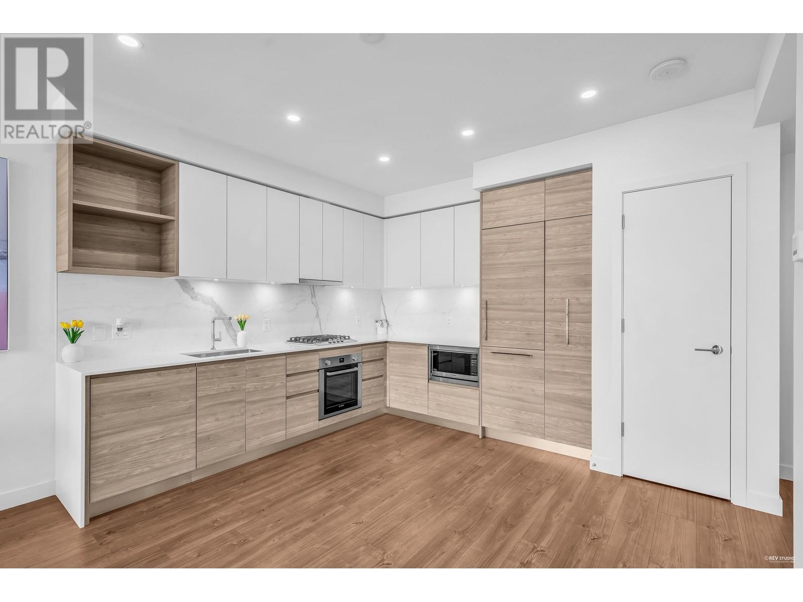 1608 585 Austin Avenue, Coquitlam, British Columbia  V3K 0G6 - Photo 12 - R2864890