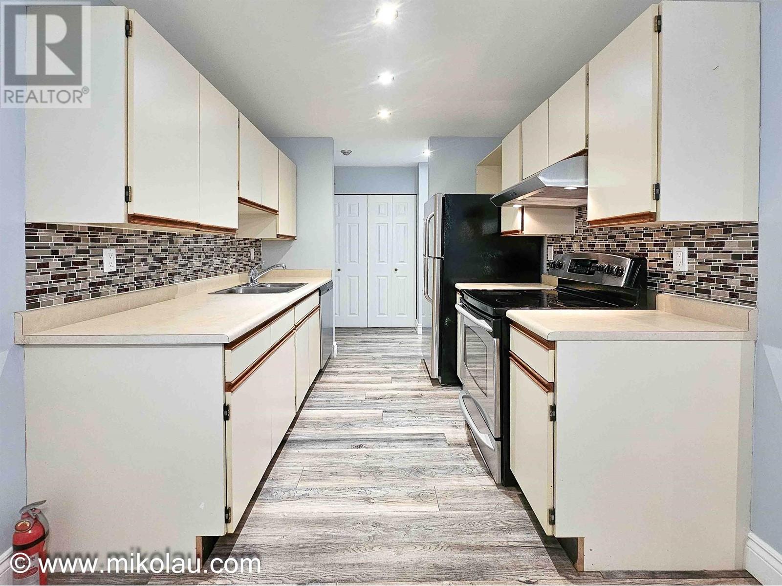 207 1195 Pipeline Road, Coquitlam, British Columbia  V3B 6J5 - Photo 12 - R2864936