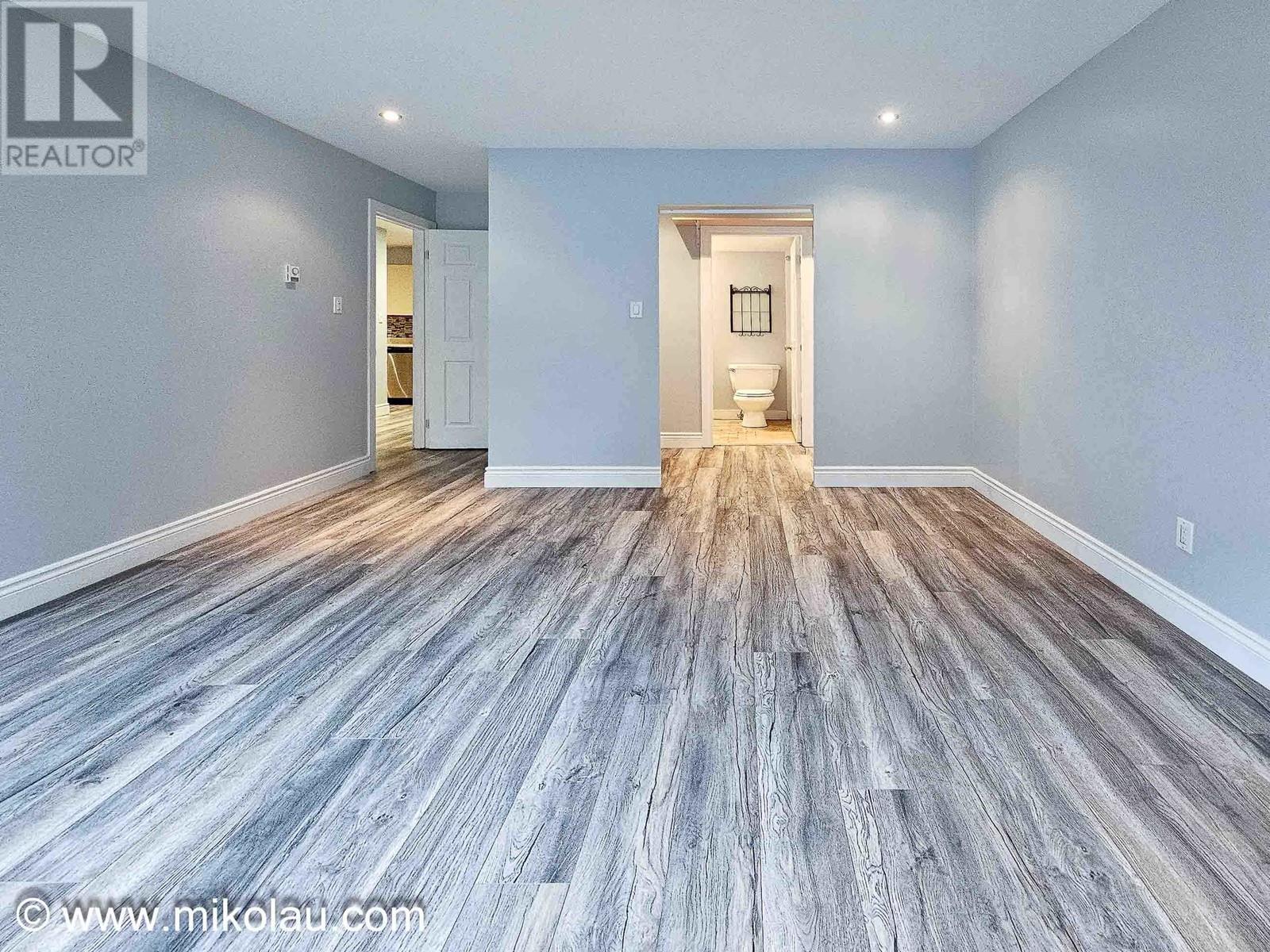 207 1195 Pipeline Road, Coquitlam, British Columbia  V3B 6J5 - Photo 4 - R2864936