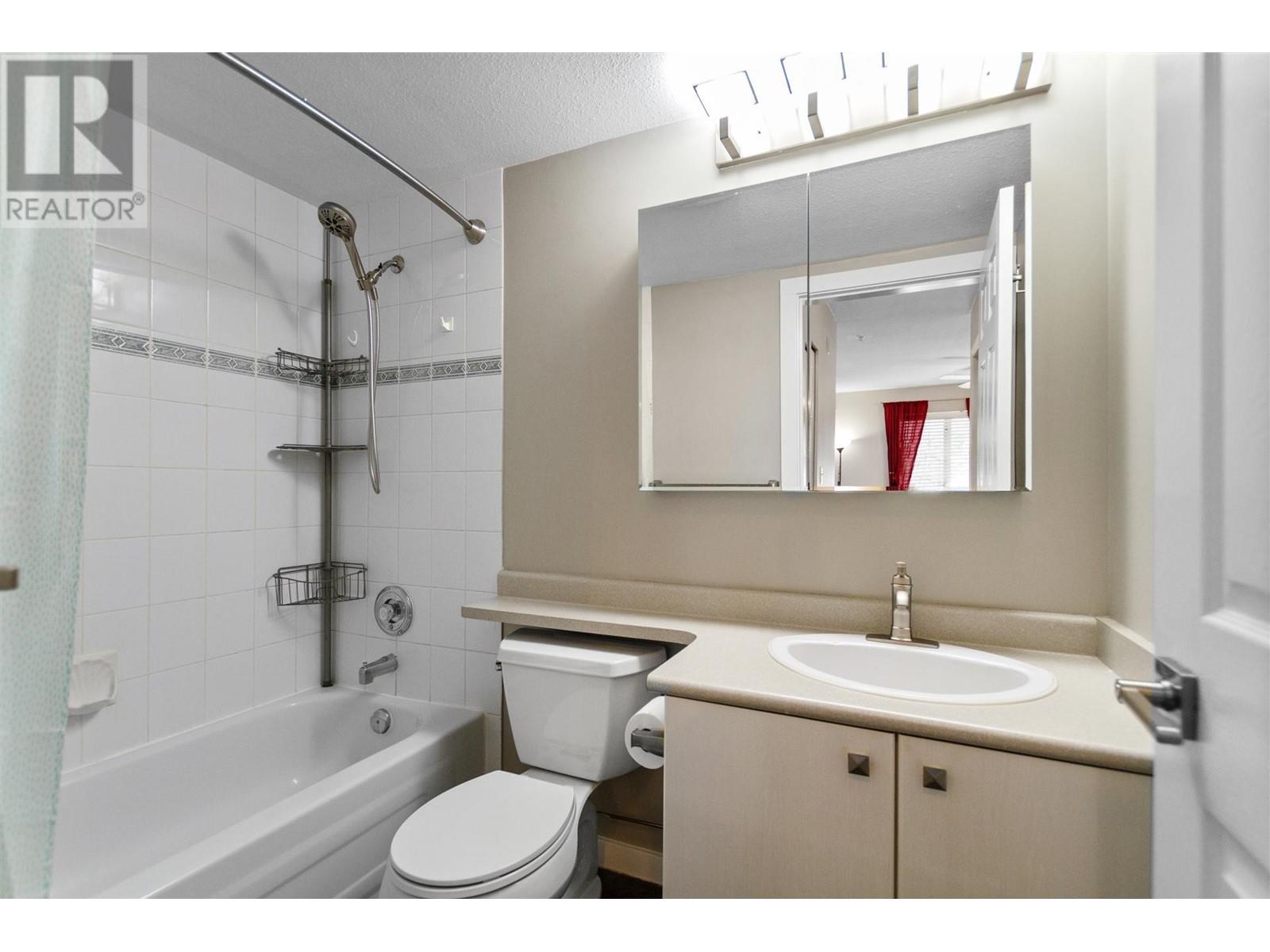 310 5667 Smith Avenue, Burnaby, British Columbia  V5H 2K7 - Photo 11 - R2865013