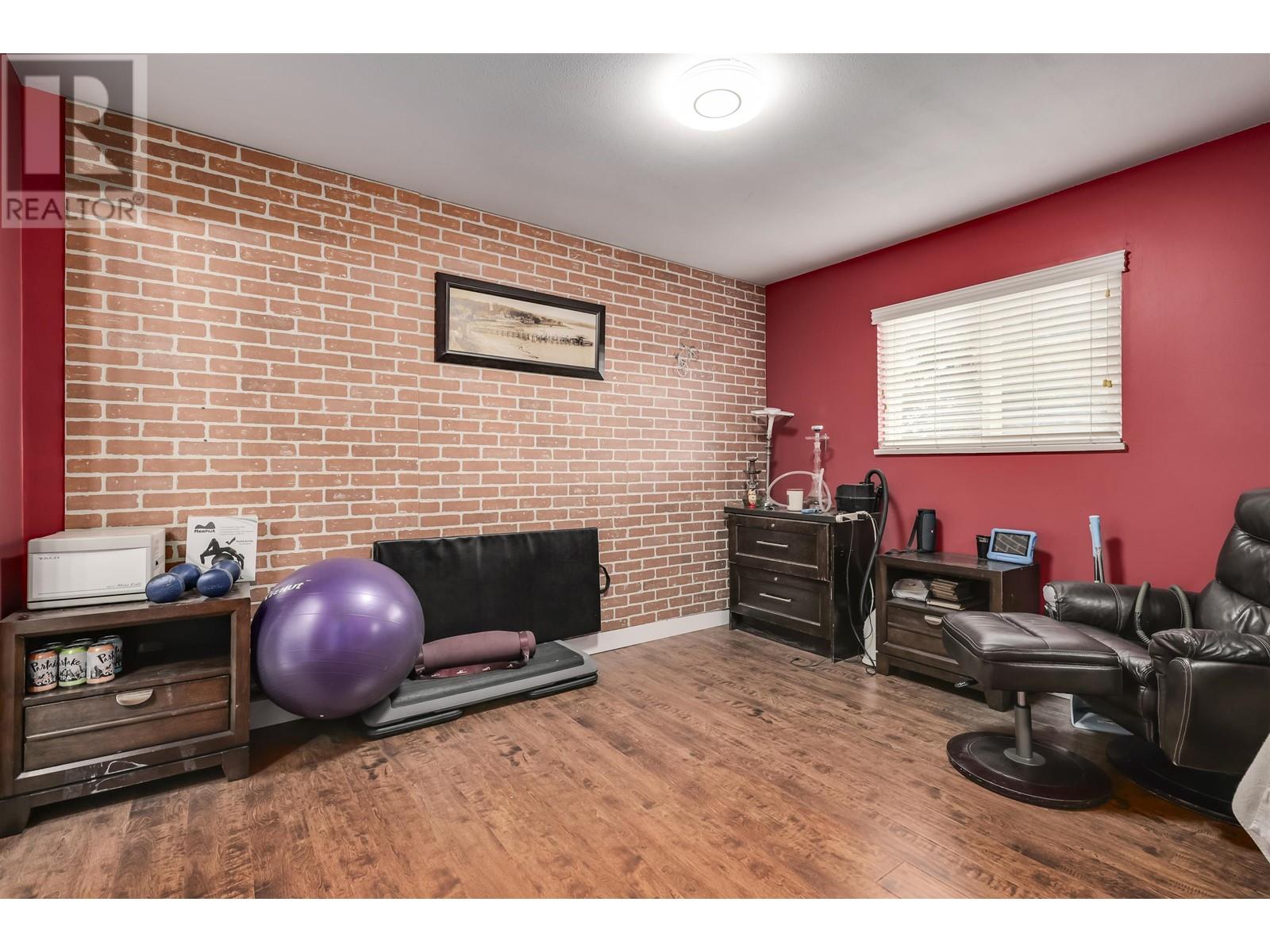 7688 16th Avenue, Burnaby, British Columbia  V3N 1P7 - Photo 12 - R2864907