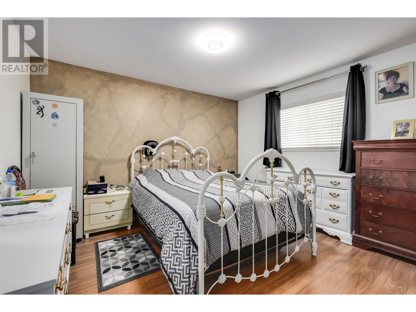 7688 16th Avenue, Burnaby, British Columbia  V3N 1P7 - Photo 17 - R2864907