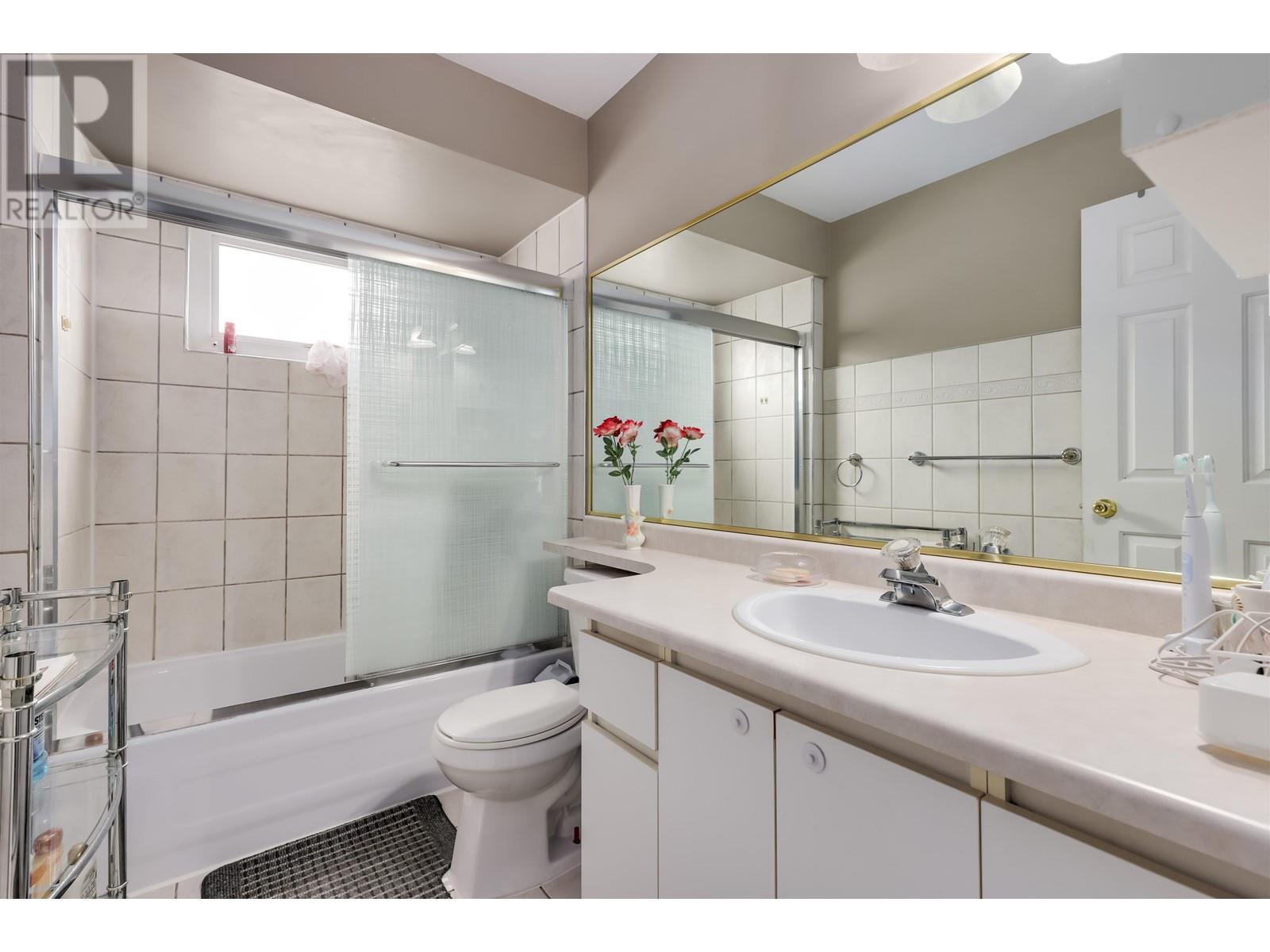 7688 16th Avenue, Burnaby, British Columbia  V3N 1P7 - Photo 18 - R2864907