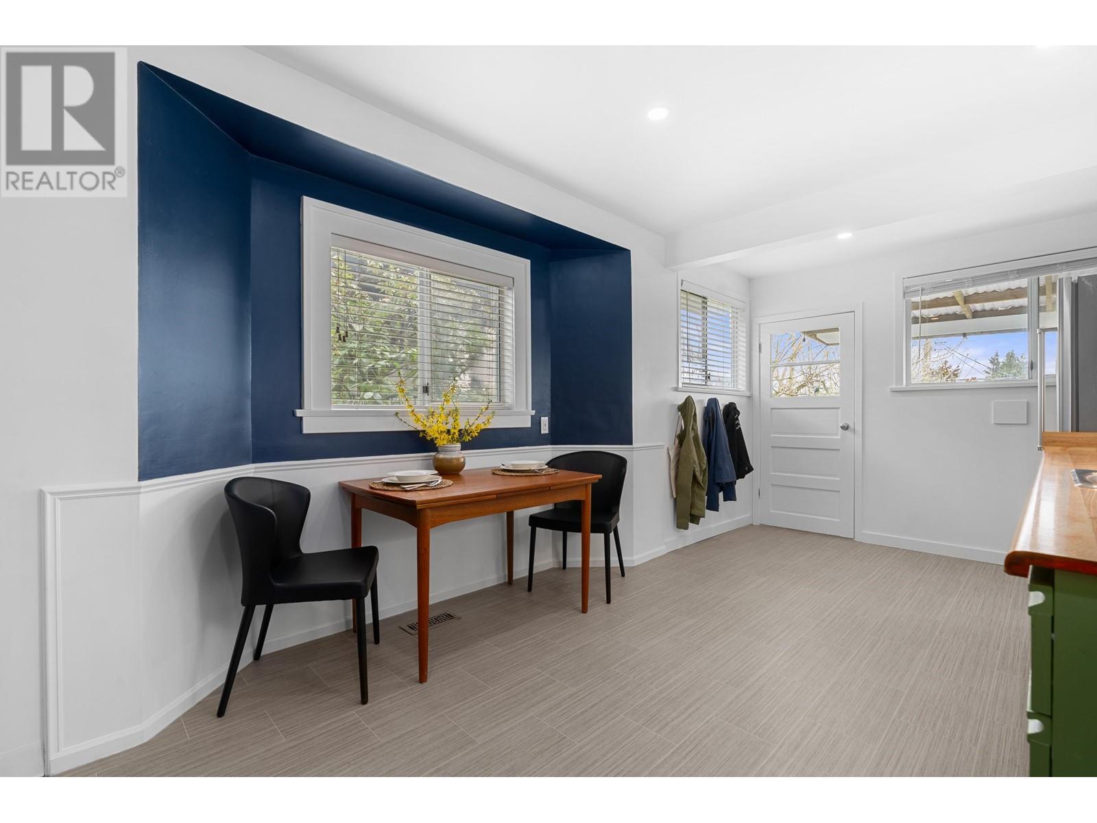 839 E 6th Street, North Vancouver, British Columbia  V7L 1R8 - Photo 10 - R2864961