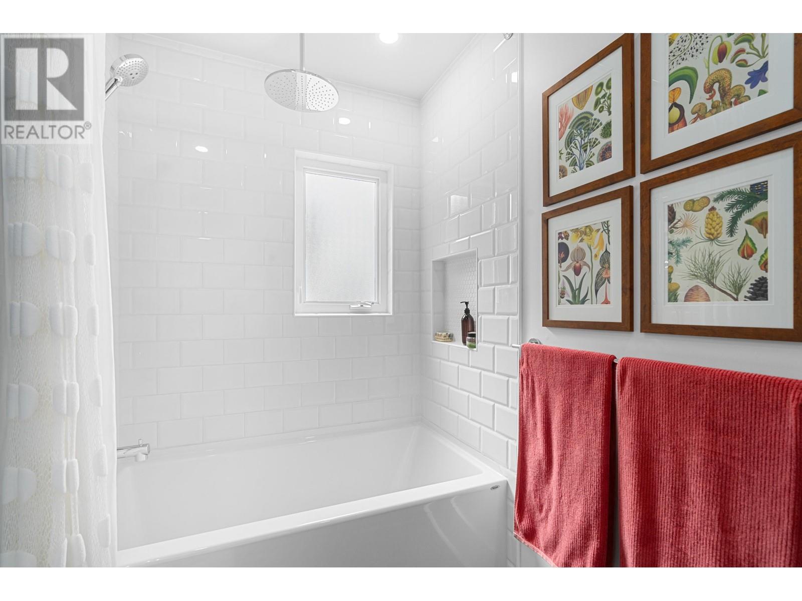 839 E 6th Street, North Vancouver, British Columbia  V7L 1R8 - Photo 18 - R2864961