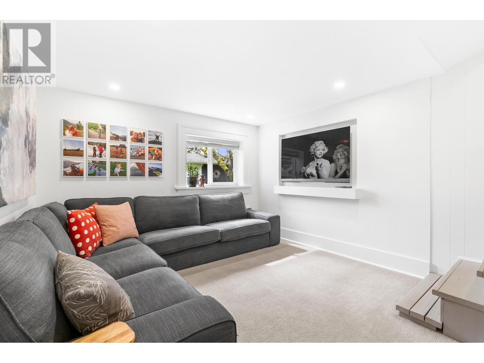 839 E 6th Street, North Vancouver, British Columbia  V7L 1R8 - Photo 28 - R2864961
