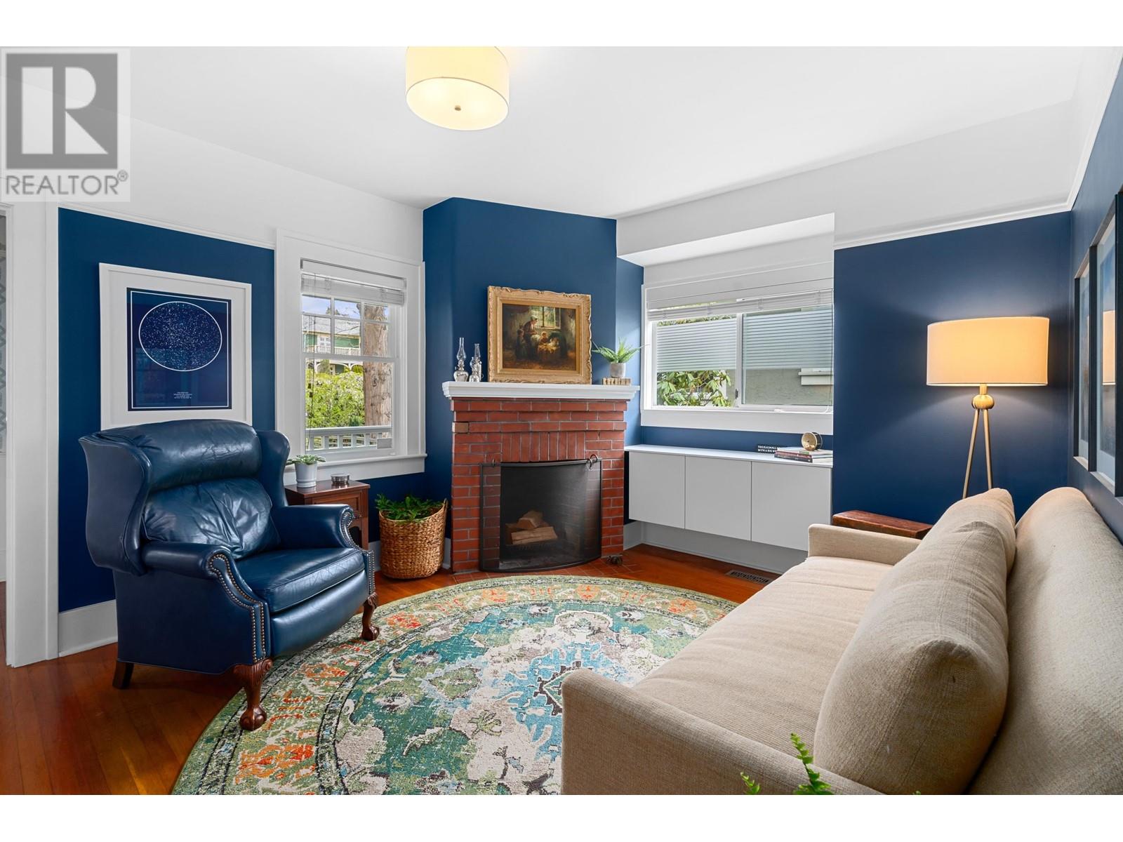 839 E 6th Street, North Vancouver, British Columbia  V7L 1R8 - Photo 3 - R2864961