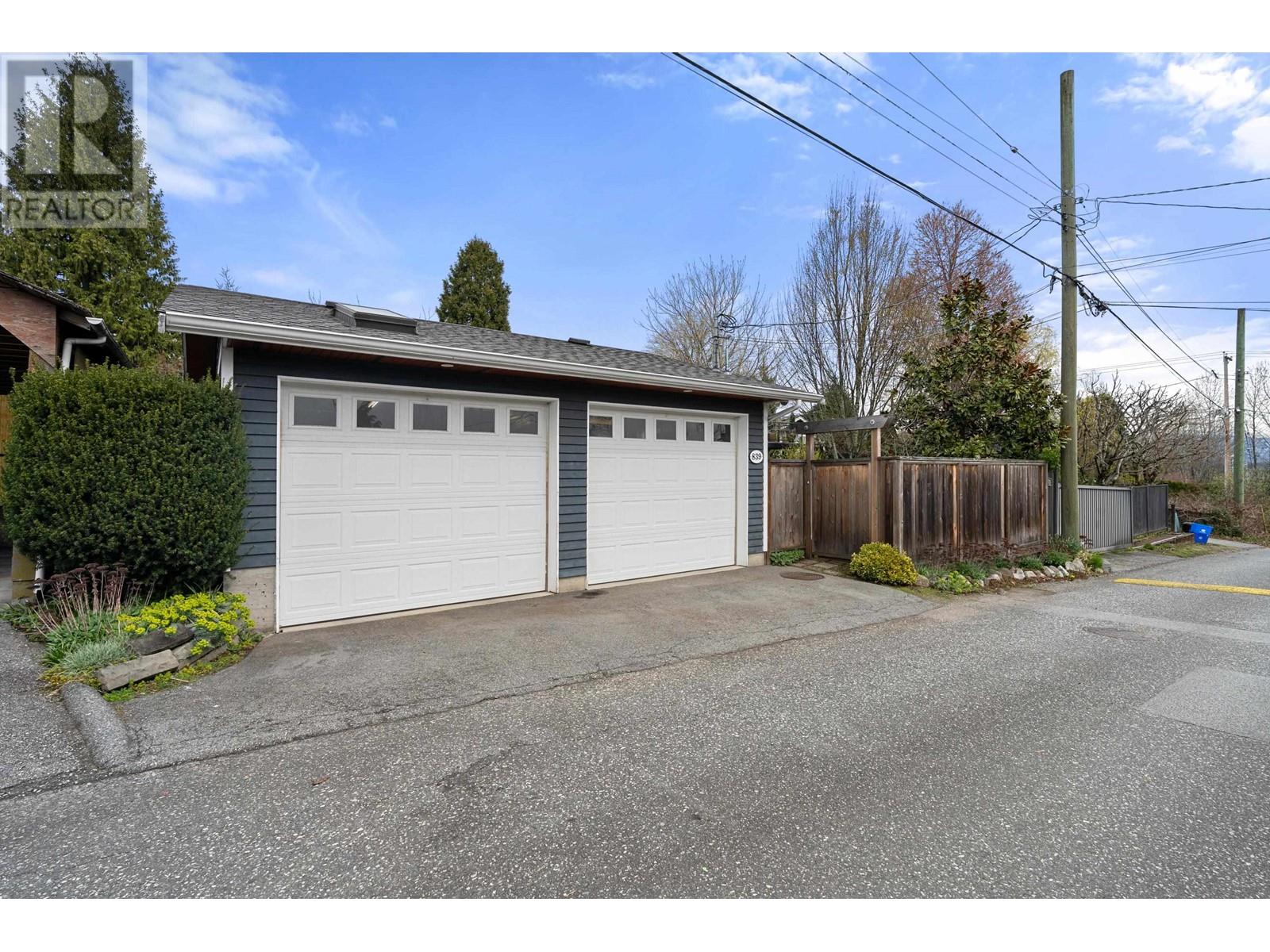 839 E 6th Street, North Vancouver, British Columbia  V7L 1R8 - Photo 31 - R2864961