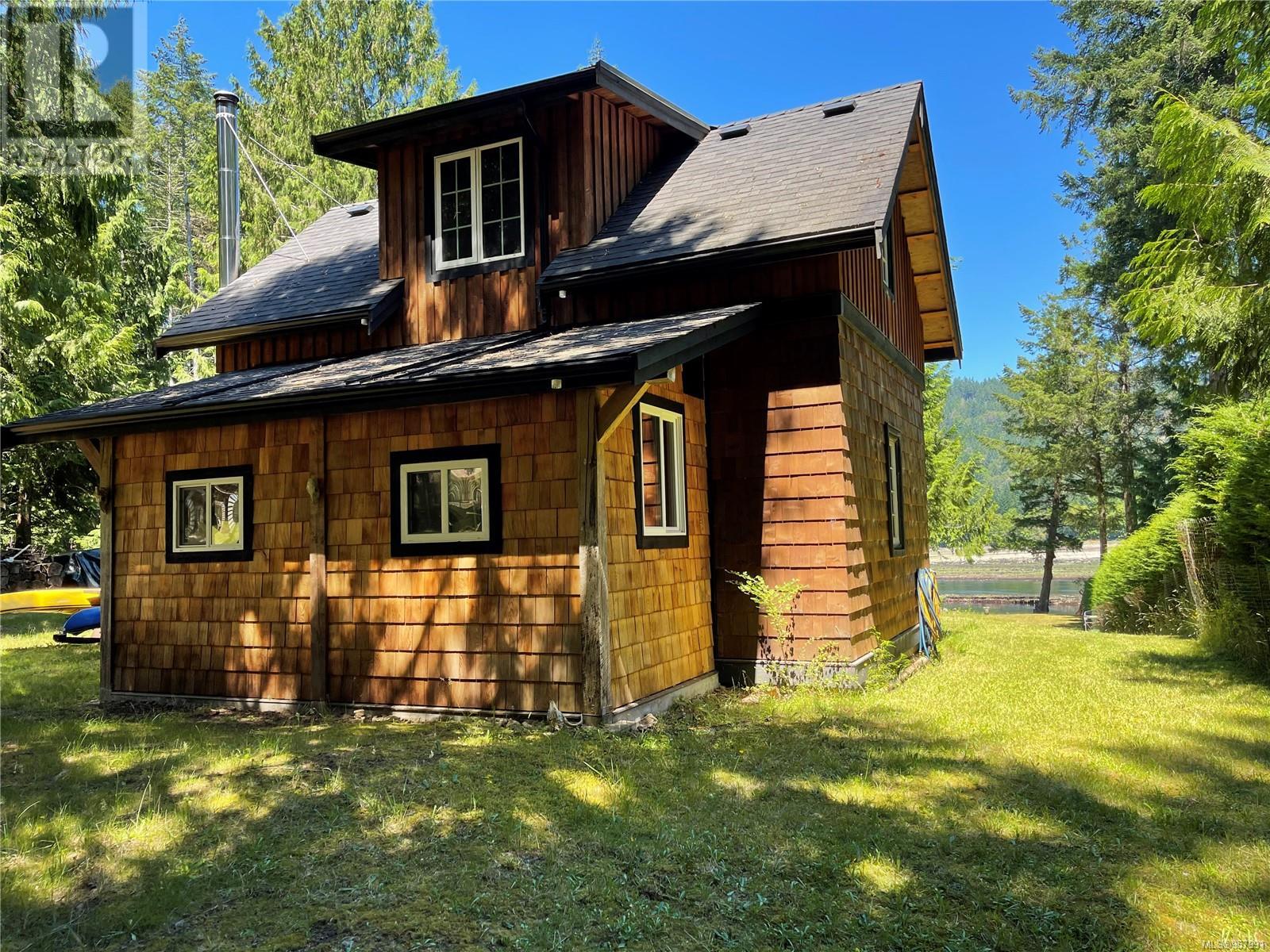 Property at 674 Weathers Way image 4