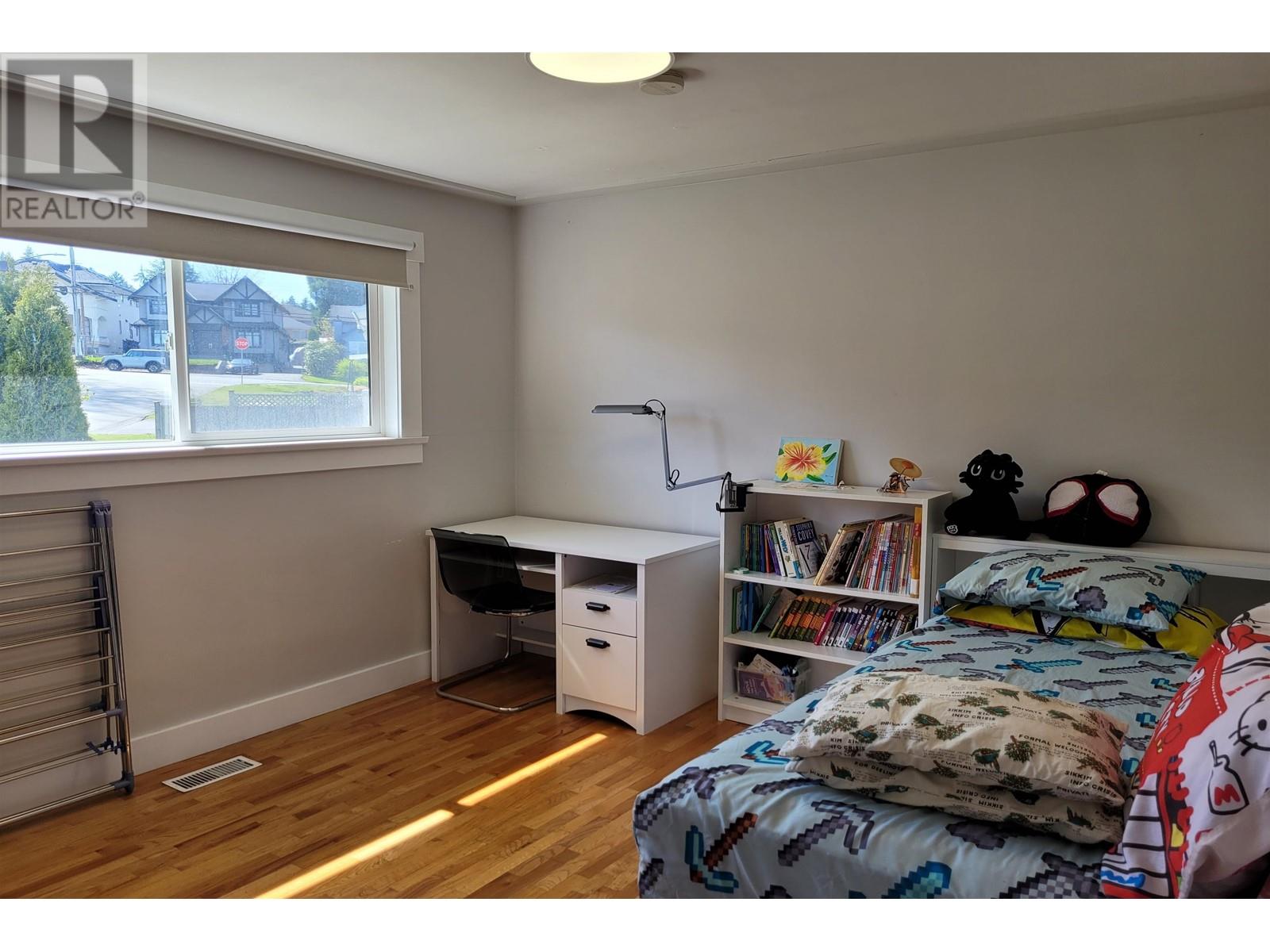 7921 Burnfield Crescent, Burnaby, British Columbia  V5E 2B8 - Photo 9 - R2864932