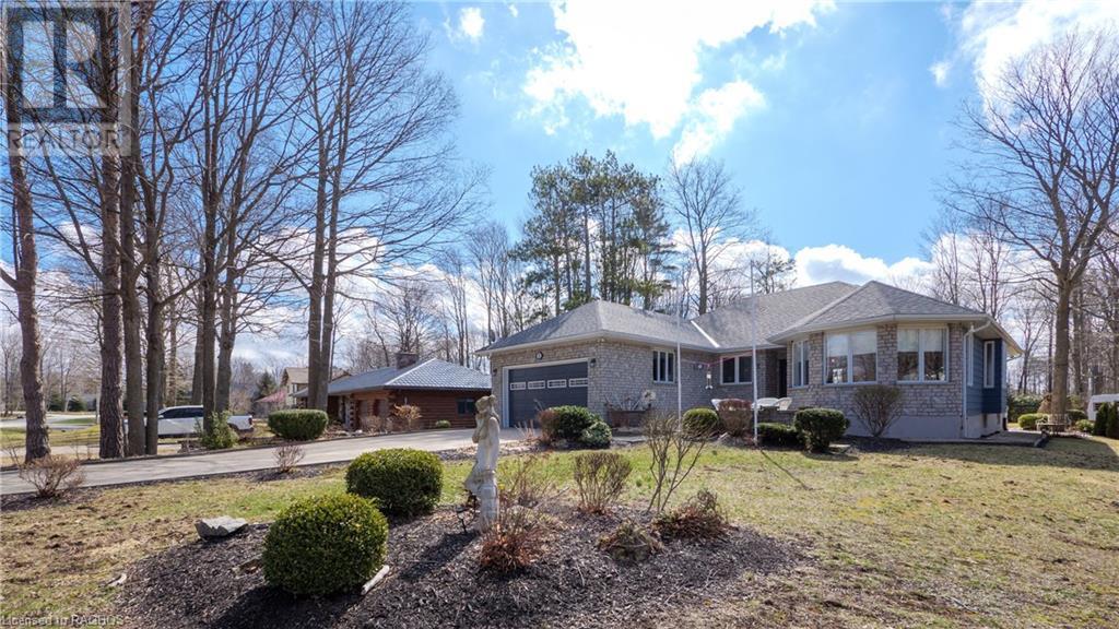 2 Sauble Woods Cres Crescent N, Sauble Beach, Ontario  N0H 2G0 - Photo 32 - 40561855