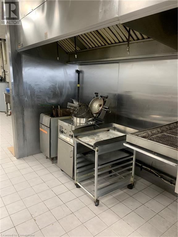 3101 Kingsway Drive Unit# F, Kitchener, Ontario  N2C 2N5 - Photo 3 - 40547334