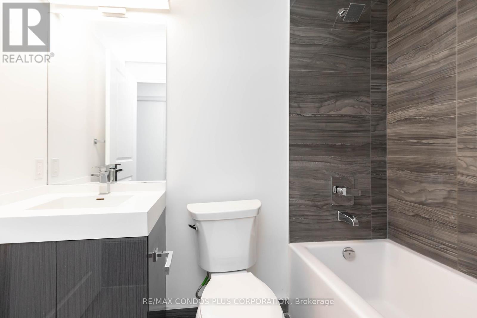 251 Jarvis Street, Toronto, ,1 BathroomBathrooms,Single Family,For Rent,Jarvis,C8195582