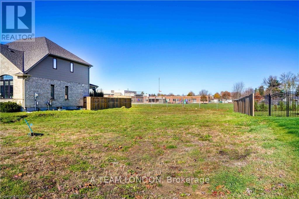 177 Acton St, Strathroy-Caradoc, Ontario  N7G 4G5 - Photo 4 - X8195536