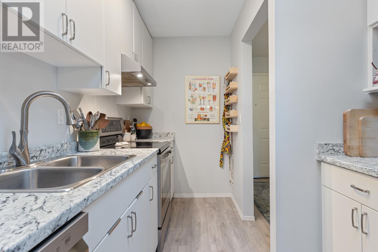 303 1988 E 37th Avenue, Vancouver, British Columbia  V5P 1G1 - Photo 10 - R2865133