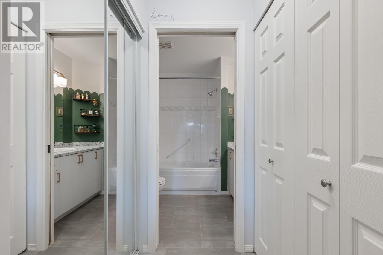 303 1988 E 37th Avenue, Vancouver, British Columbia  V5P 1G1 - Photo 15 - R2865133