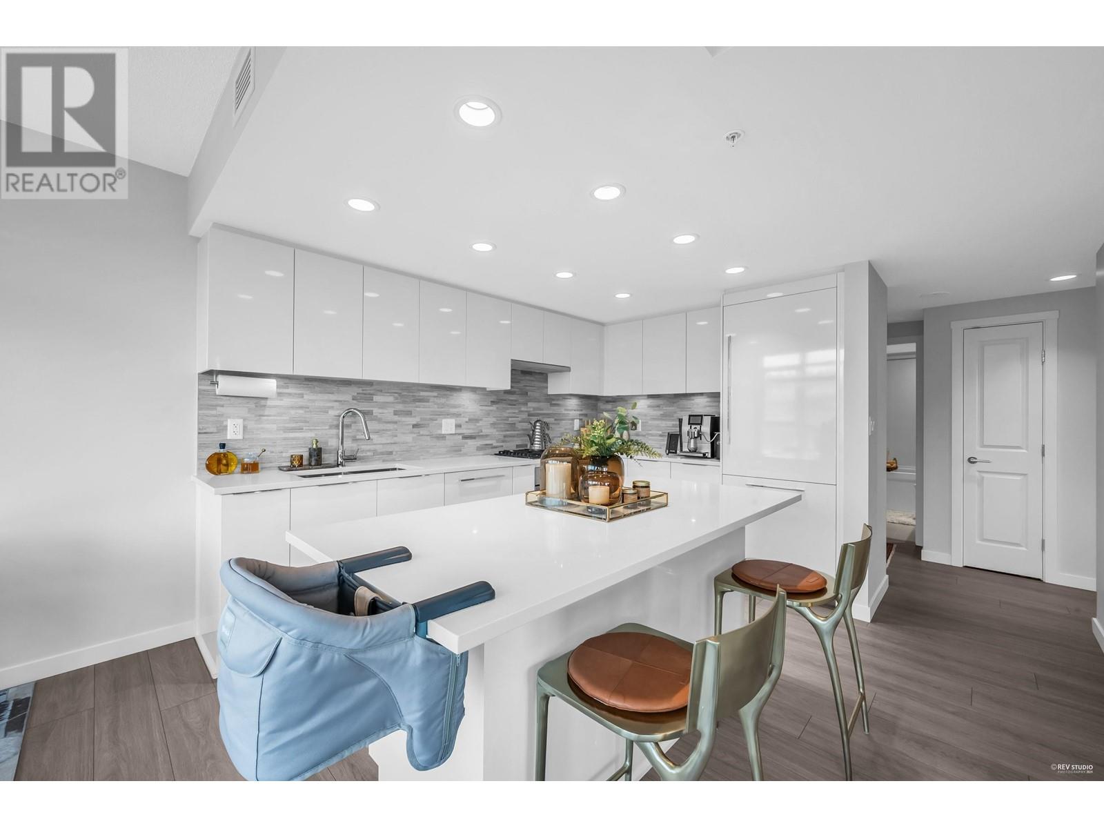 2401 1182 Westwood Street, Coquitlam, British Columbia  V3B 0T9 - Photo 17 - R2865175