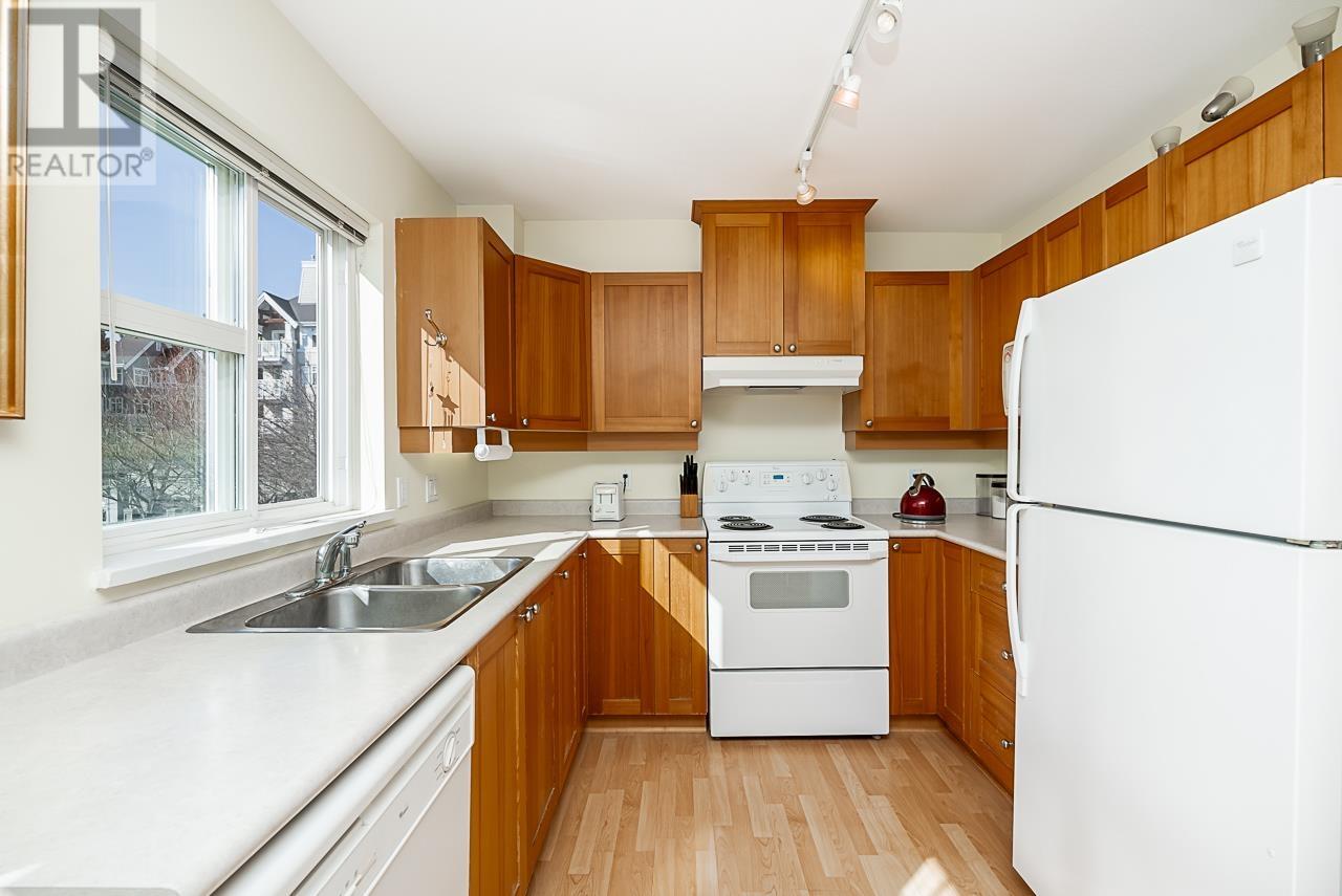 311 1420 Parkway Boulevard, Coquitlam, British Columbia  V3E 3J6 - Photo 10 - R2865202