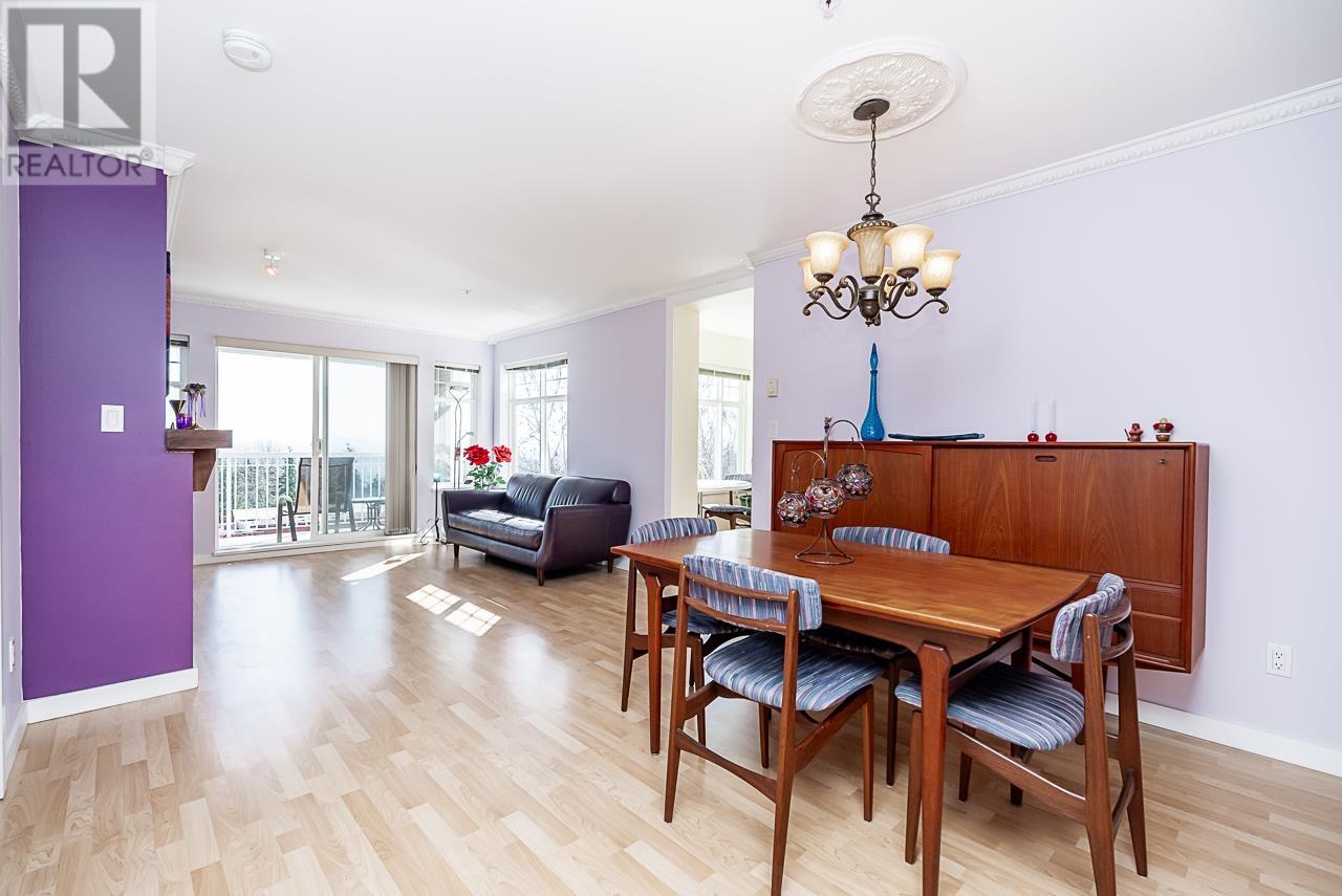 311 1420 Parkway Boulevard, Coquitlam, British Columbia  V3E 3J6 - Photo 4 - R2865202