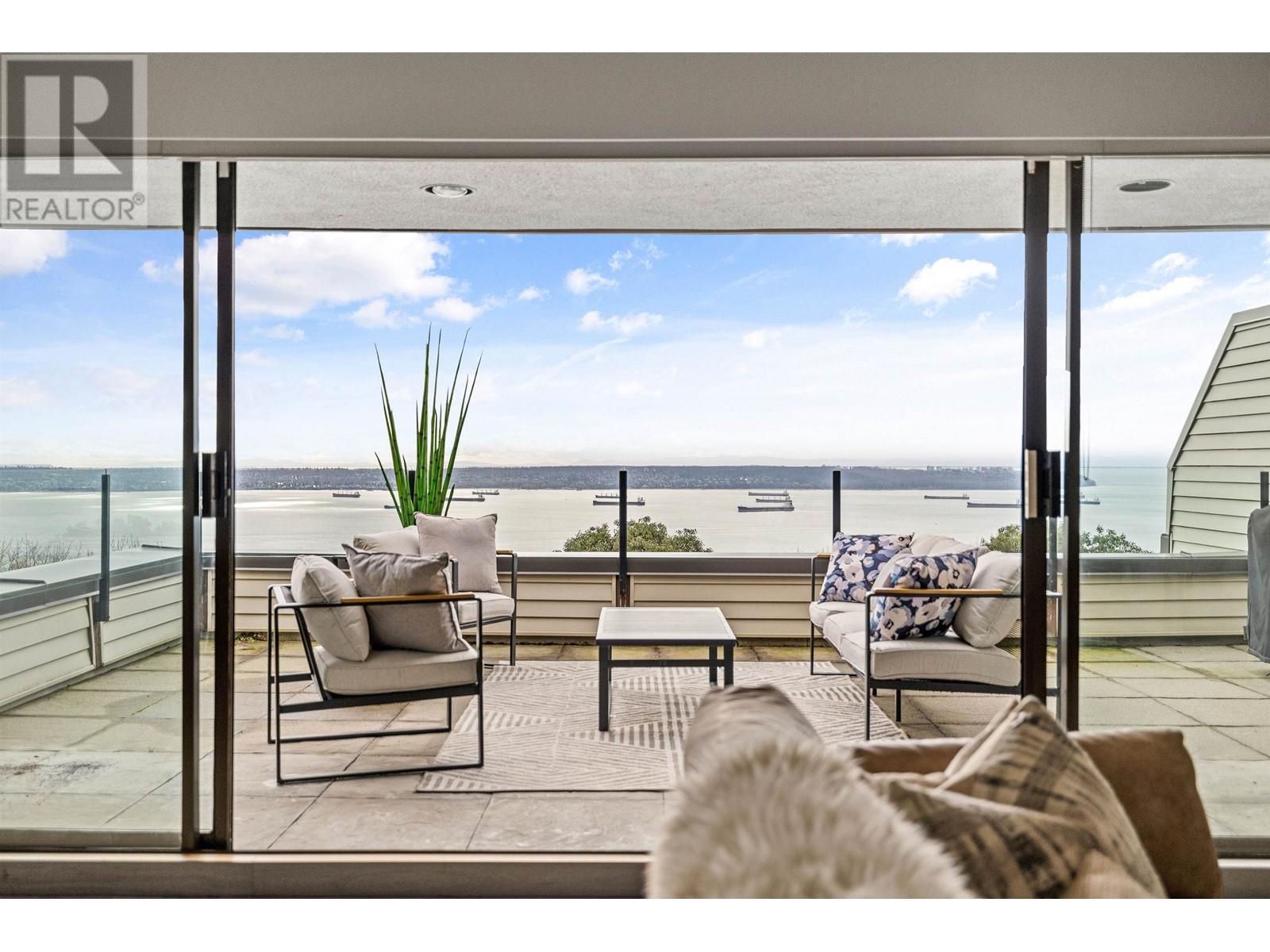 22 2231 Folkestone Way, West Vancouver, British Columbia  V7S 2Y6 - Photo 13 - R2865207