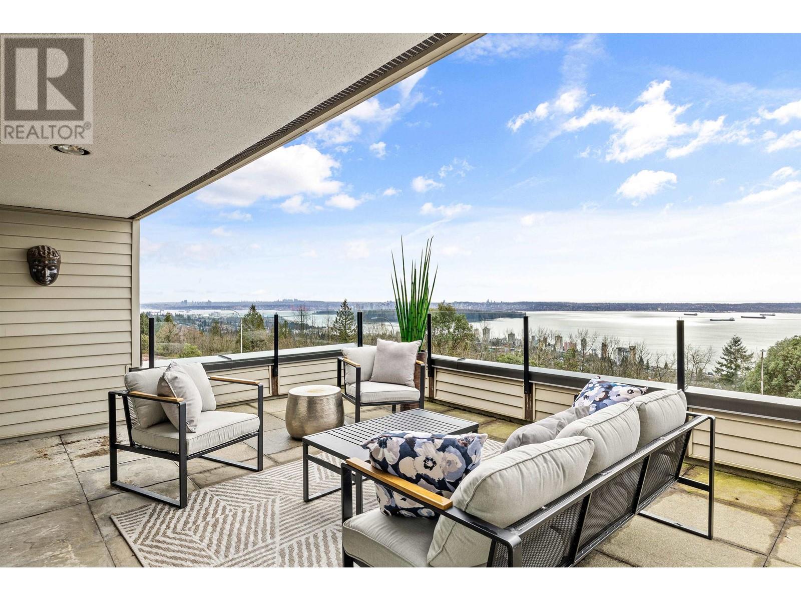 22 2231 Folkestone Way, West Vancouver, British Columbia  V7S 2Y6 - Photo 14 - R2865207