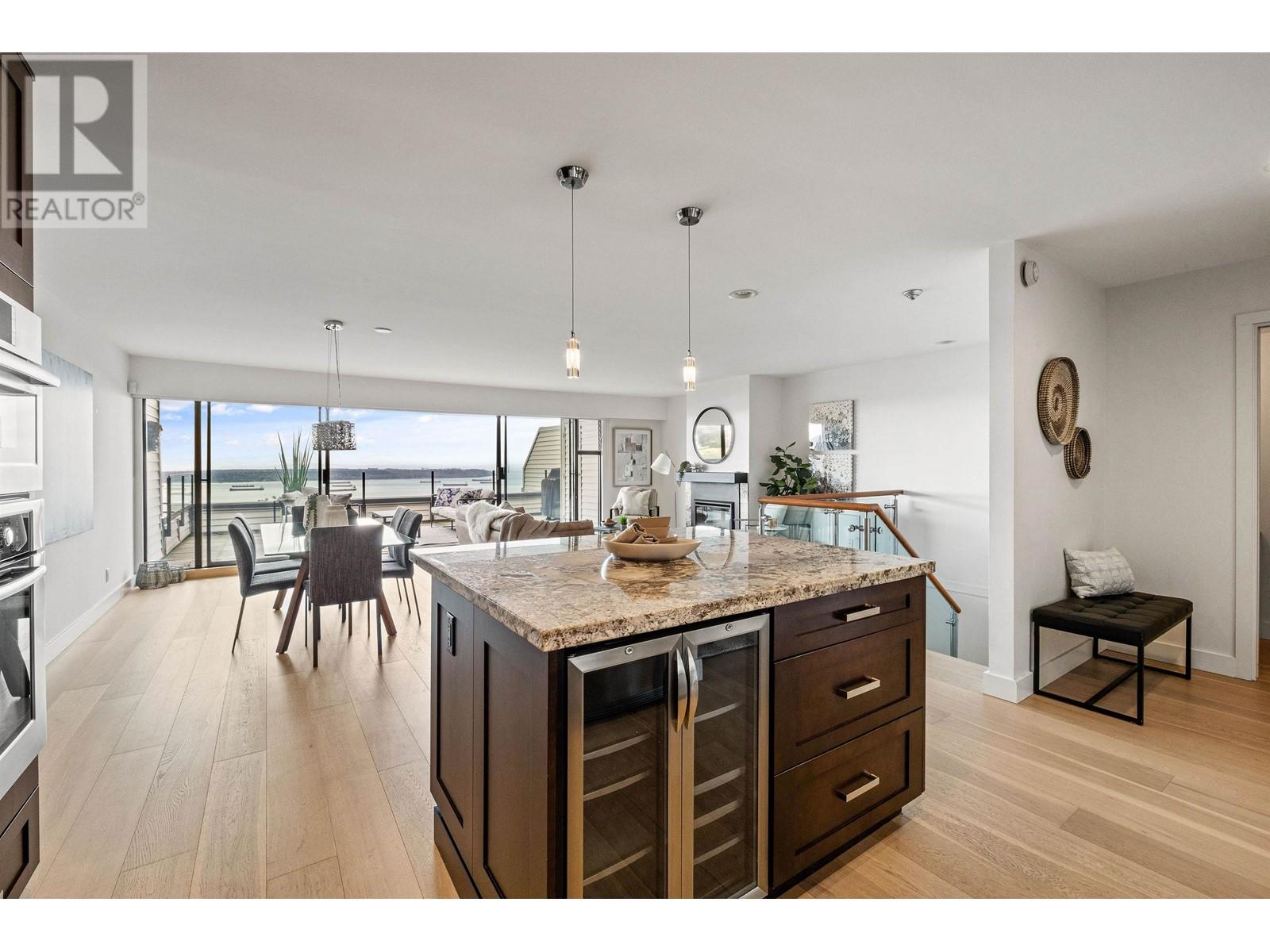 22 2231 Folkestone Way, West Vancouver, British Columbia  V7S 2Y6 - Photo 8 - R2865207