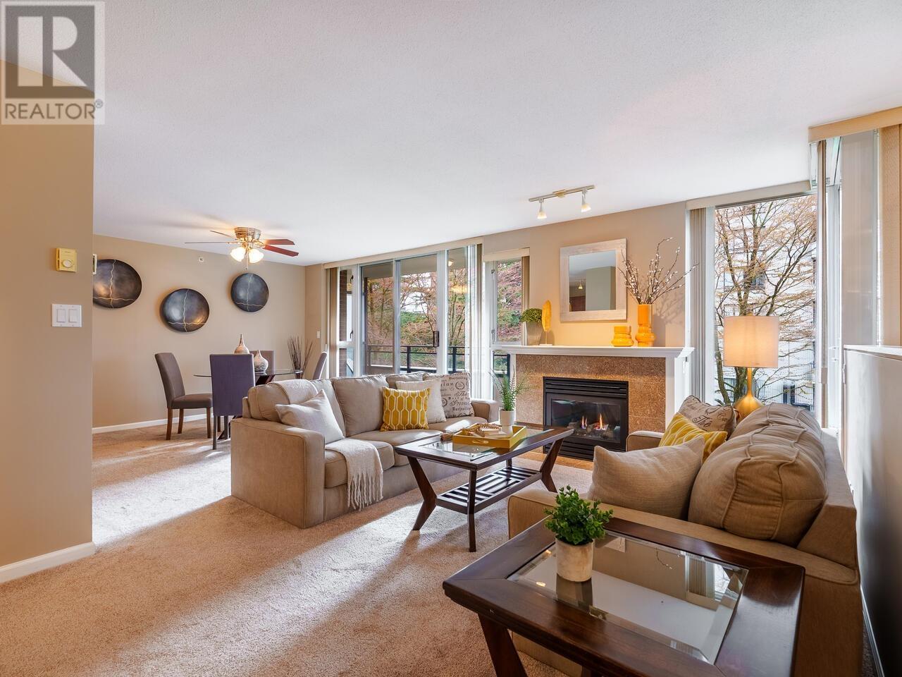 301 720 Hamilton Street, New Westminster, British Columbia  V3M 7A6 - Photo 3 - R2865266