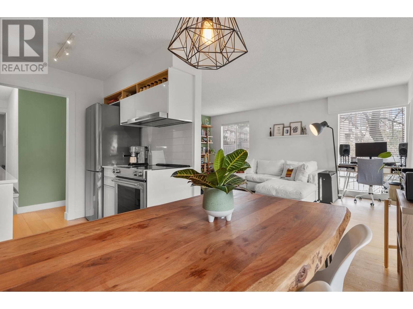 201 250 W 1st Street, North Vancouver, British Columbia  V7M 1B4 - Photo 7 - R2865270