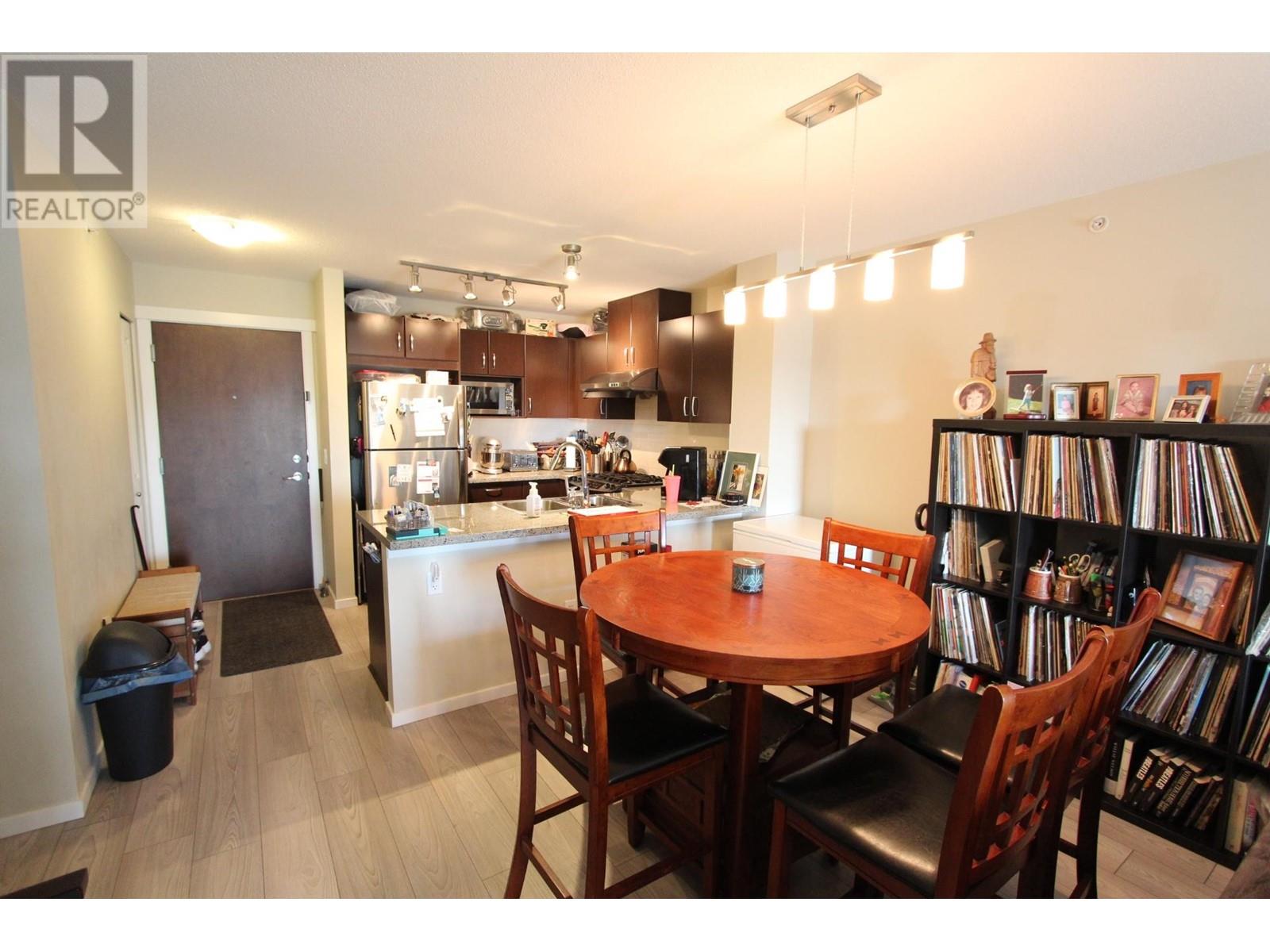 503 3132 Dayanee Springs Boulevard, Coquitlam, British Columbia  V3E 0B5 - Photo 2 - R2865277