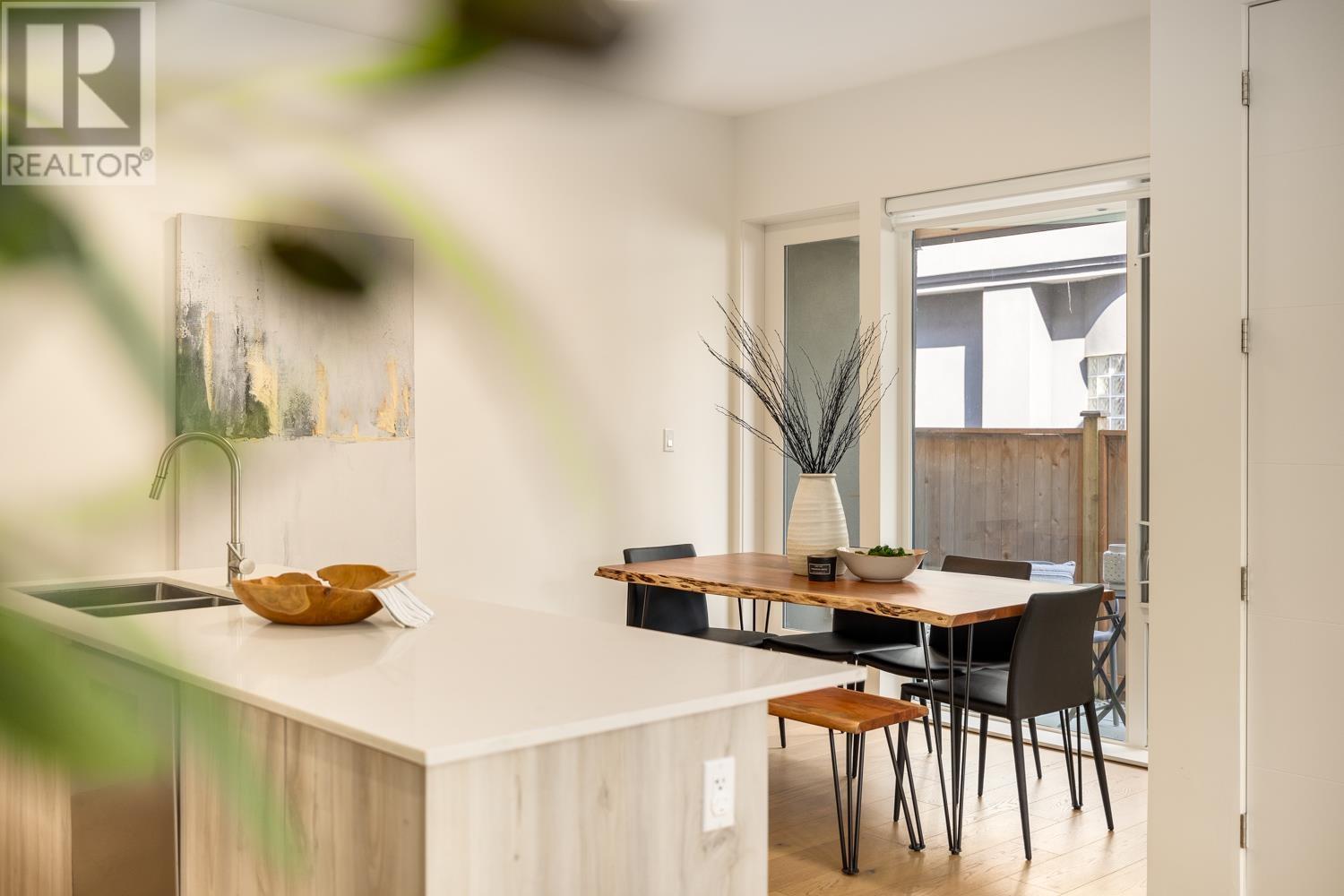 2561 E 40th Avenue, Vancouver, British Columbia  V5R 2V8 - Photo 15 - R2865292