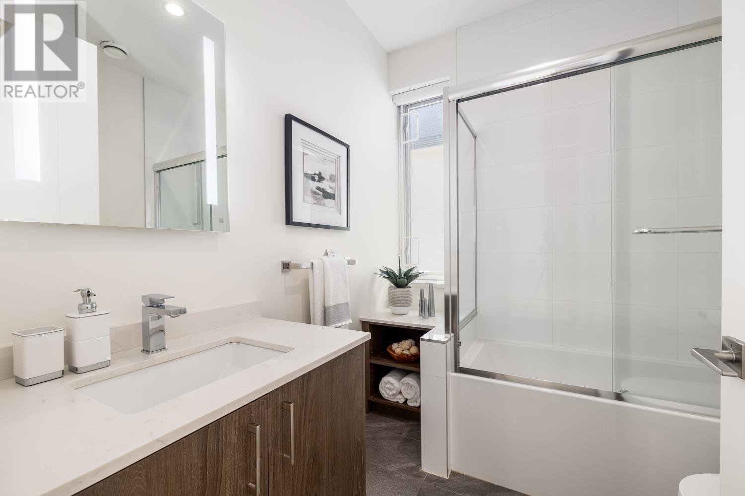 2561 E 40th Avenue, Vancouver, British Columbia  V5R 2V8 - Photo 28 - R2865292