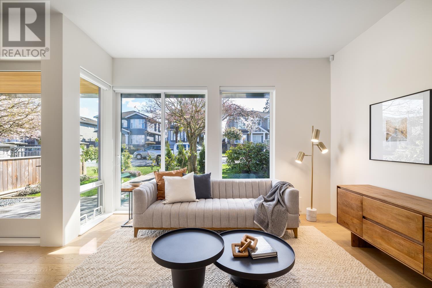 2561 E 40th Avenue, Vancouver, British Columbia  V5R 2V8 - Photo 5 - R2865292