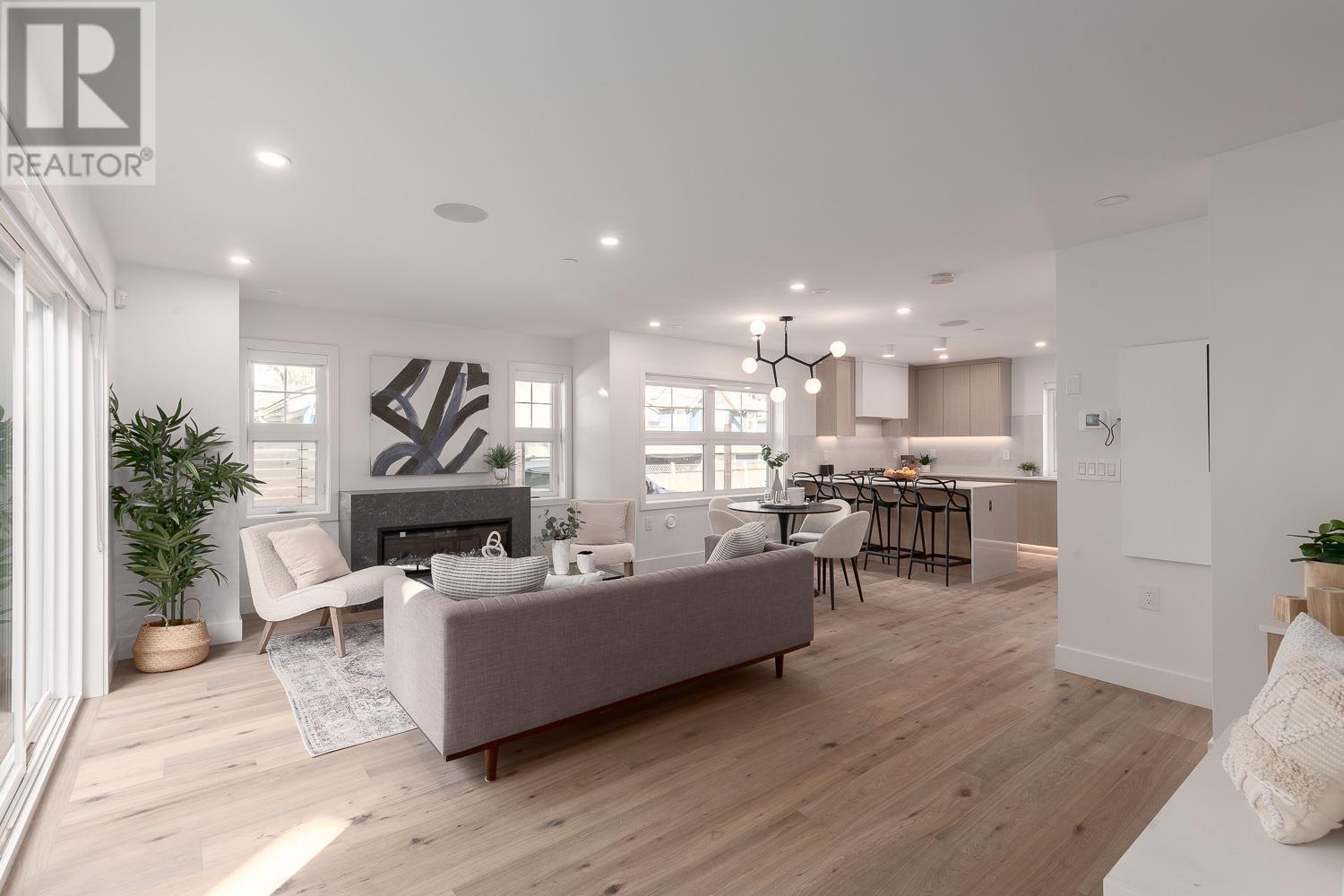 363 W 16th Avenue, Vancouver, British Columbia  V5Y 1Z1 - Photo 2 - R2865293