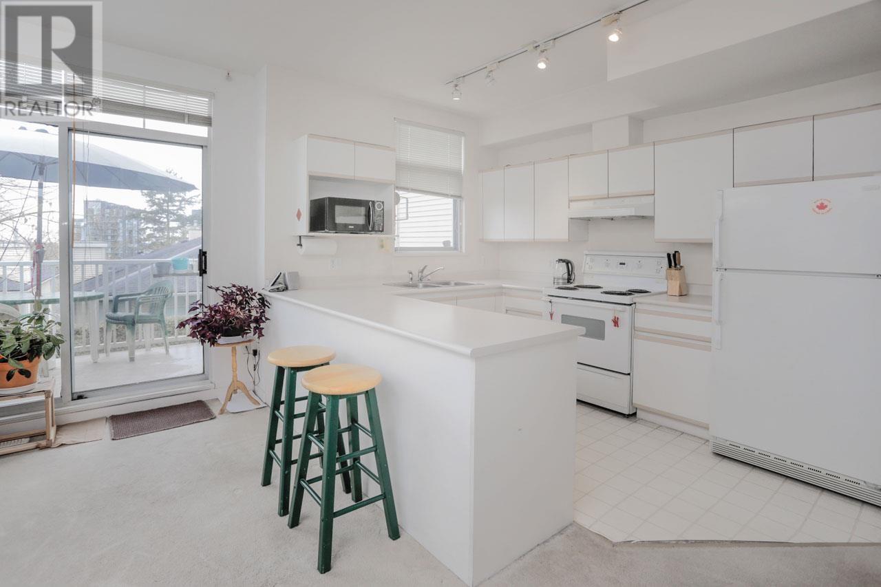 4 3572 Se Marine Drive, Vancouver, British Columbia  V5S 4R3 - Photo 3 - R2865309