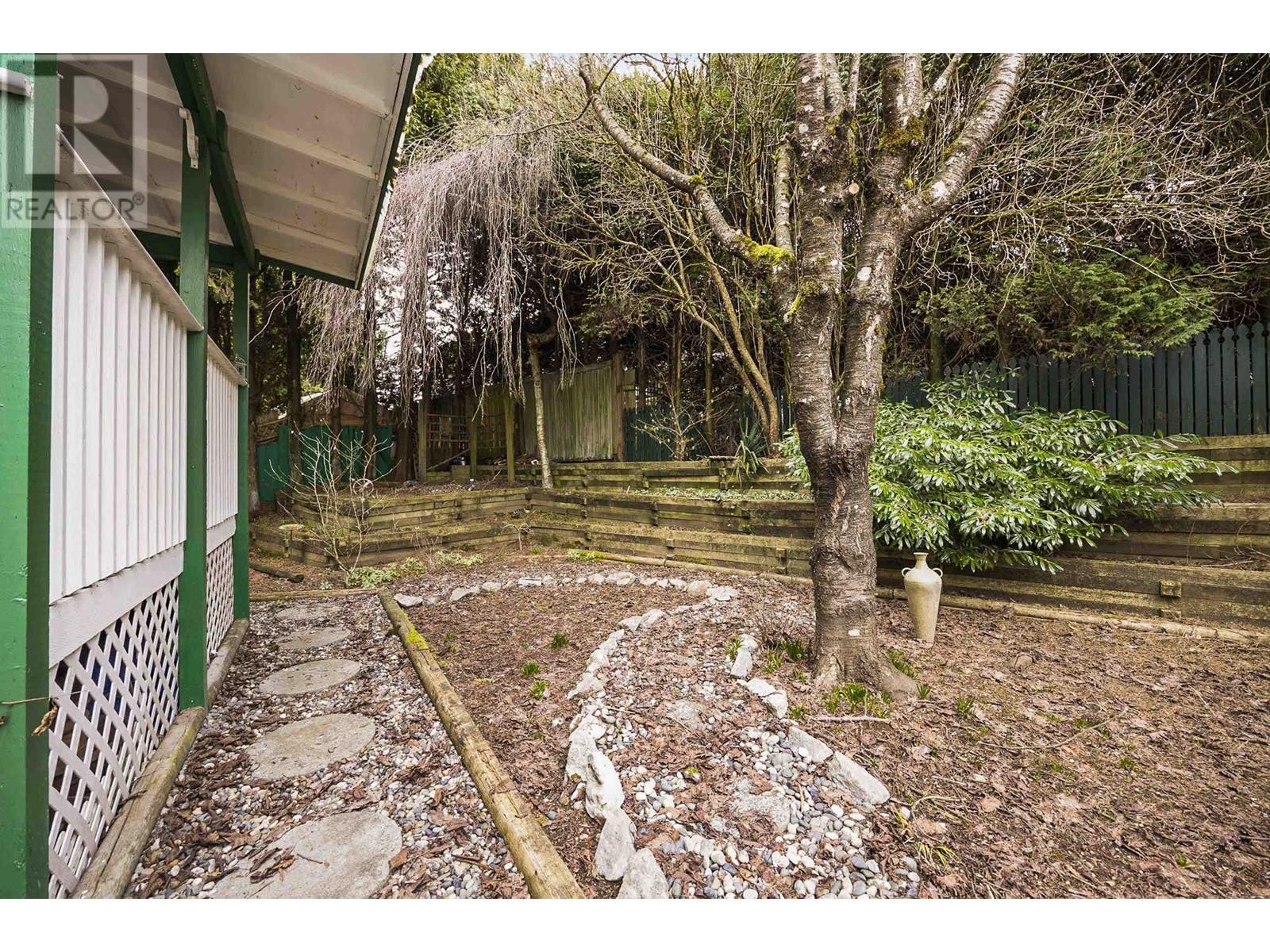 21568 Ashbury Court, Maple Ridge, British Columbia  V2X 8Z7 - Photo 28 - R2865117