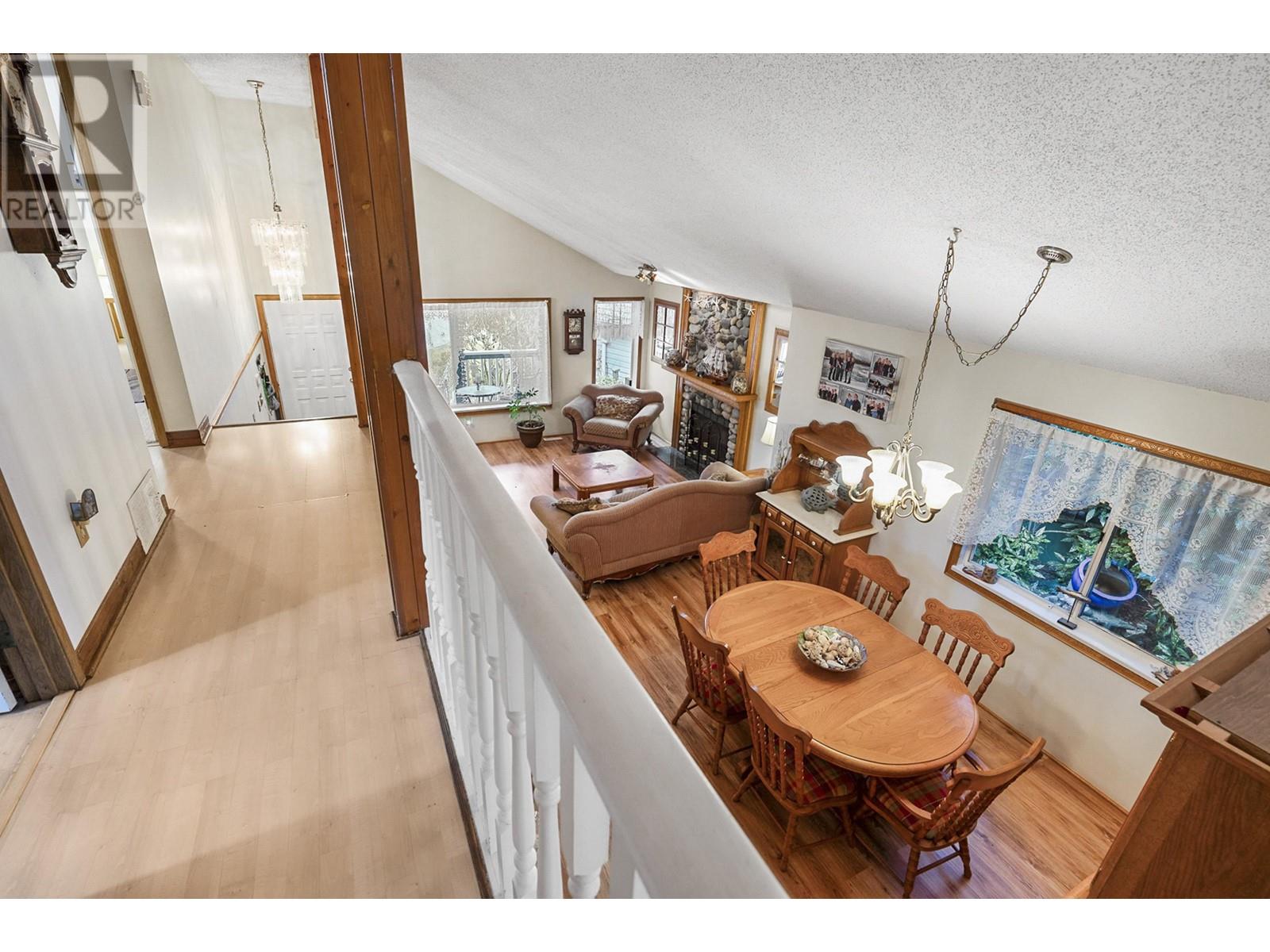 21568 Ashbury Court, Maple Ridge, British Columbia  V2X 8Z7 - Photo 6 - R2865117