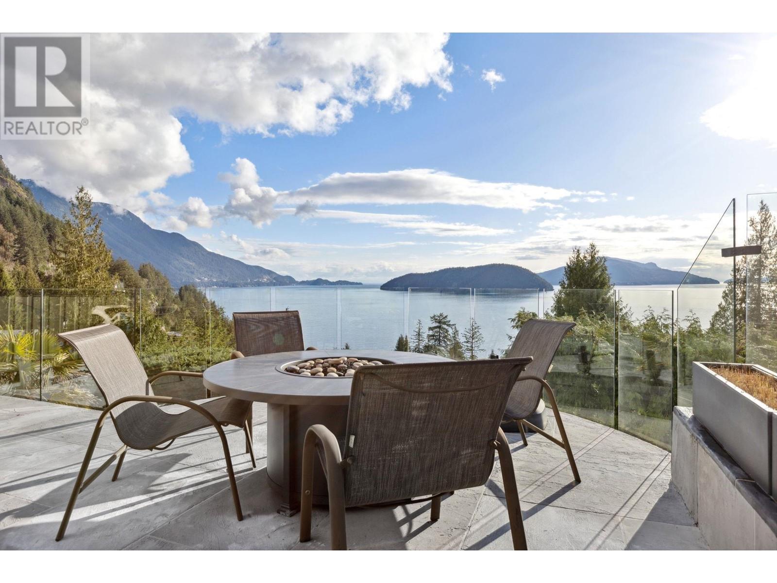 35 Periwinkle Place, Lions Bay, British Columbia  V0N 2E0 - Photo 13 - R2865126