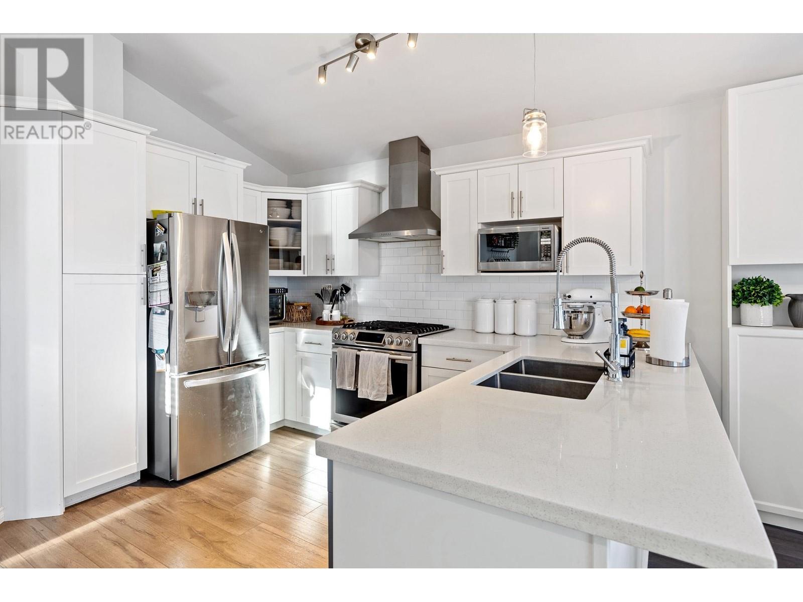 23756 Kanaka Way, Maple Ridge, British Columbia  V2W 2E2 - Photo 20 - R2865164