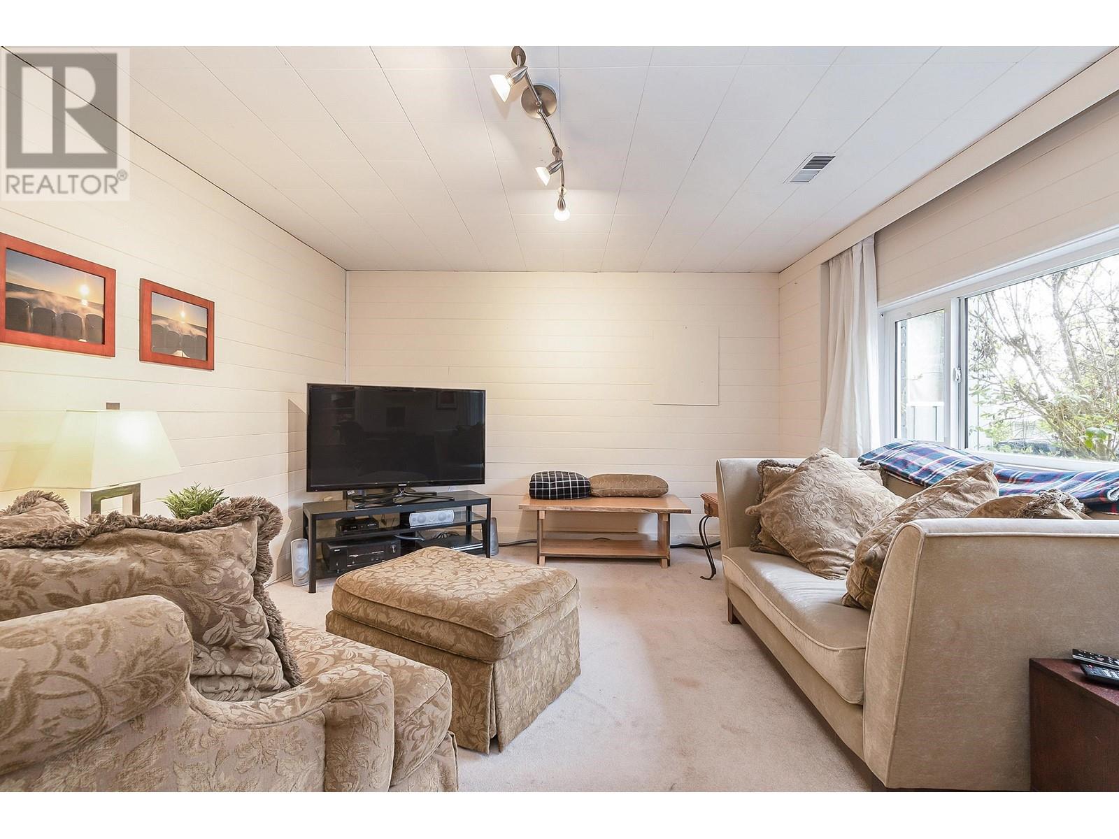 1169 Madore Avenue, Coquitlam, British Columbia  V3K 3C1 - Photo 12 - R2865177