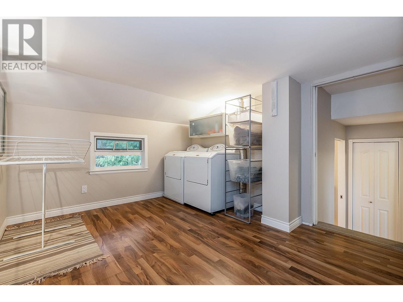 1169 Madore Avenue, Coquitlam, British Columbia  V3K 3C1 - Photo 15 - R2865177