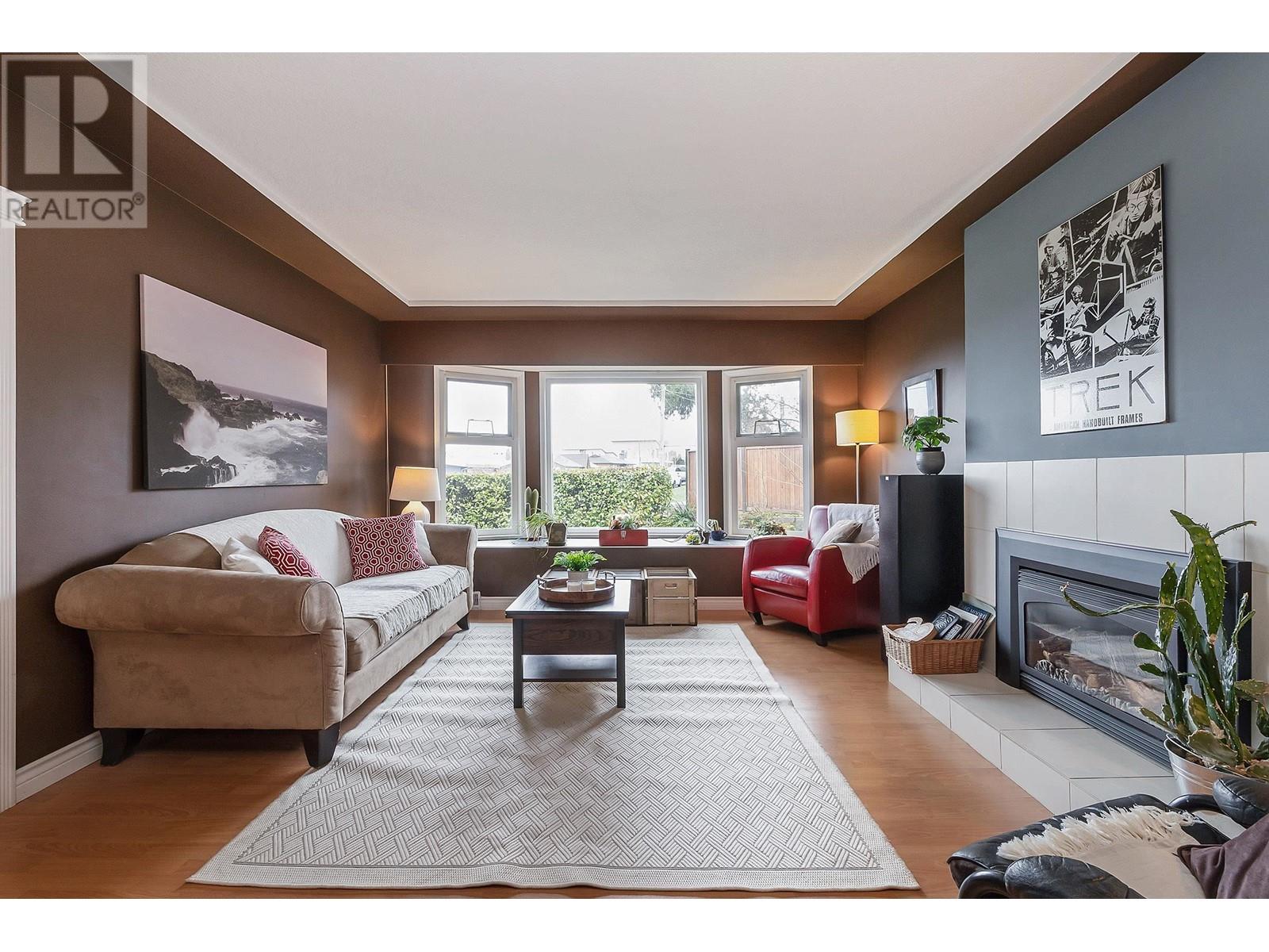 1169 Madore Avenue, Coquitlam, British Columbia  V3K 3C1 - Photo 2 - R2865177
