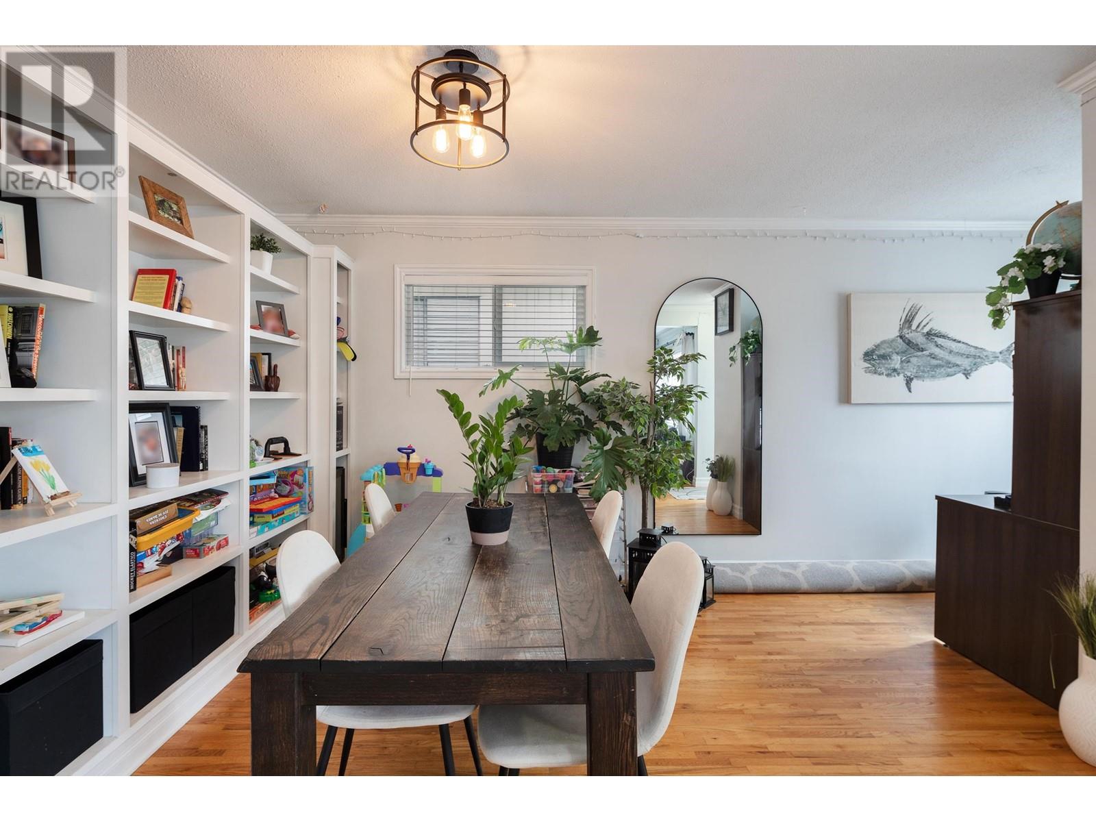 927 E 51st Avenue, Vancouver, British Columbia  V5X 1E4 - Photo 4 - R2865178