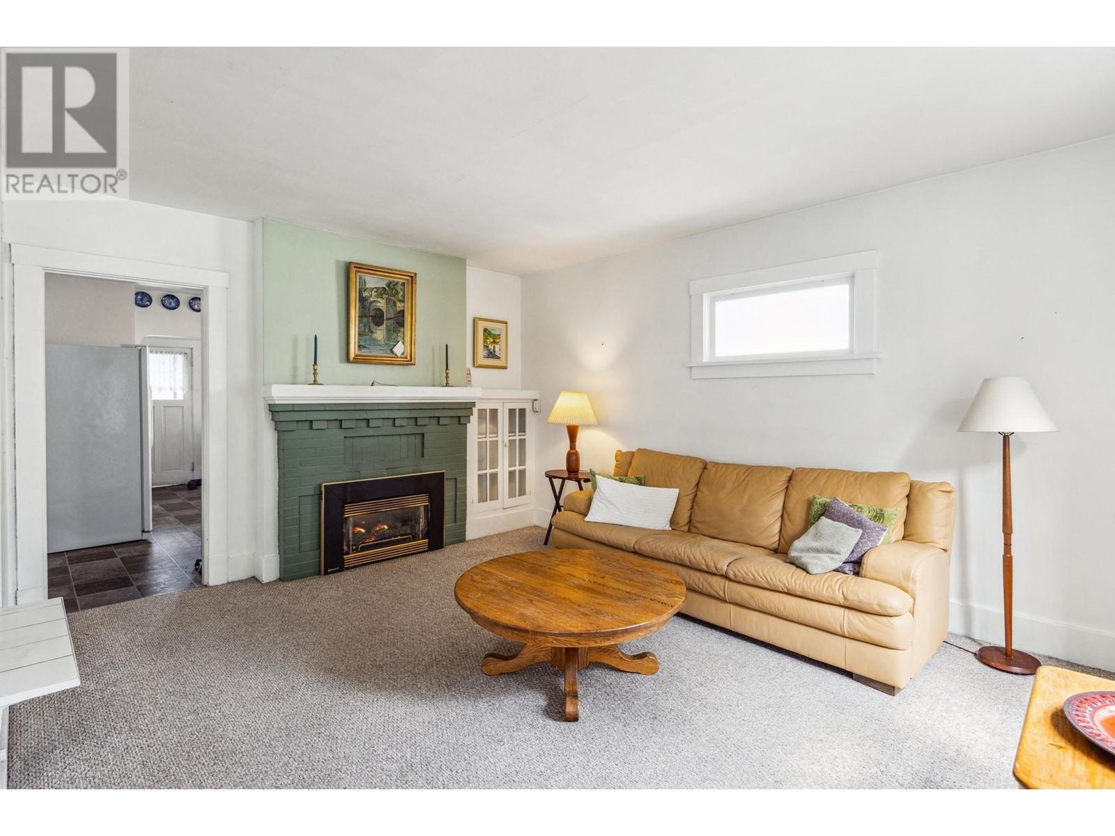 8321 Shaughnessy Street, Vancouver, British Columbia  V6P 3Y1 - Photo 3 - R2865196