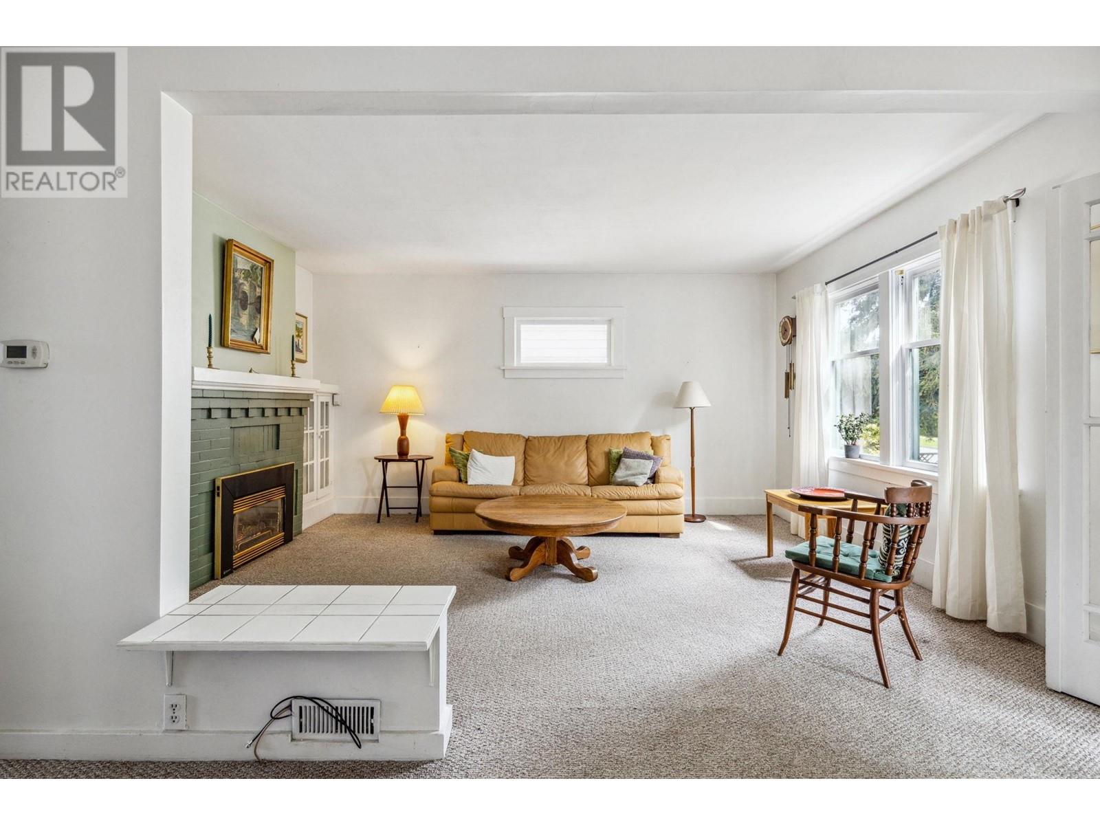 8321 Shaughnessy Street, Vancouver, British Columbia  V6P 3Y1 - Photo 5 - R2865196