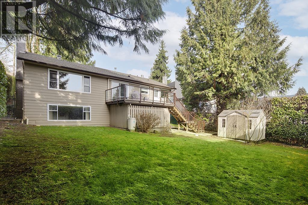 1025 Ogden Street, Coquitlam, British Columbia  V3C 3V8 - Photo 13 - R2865238