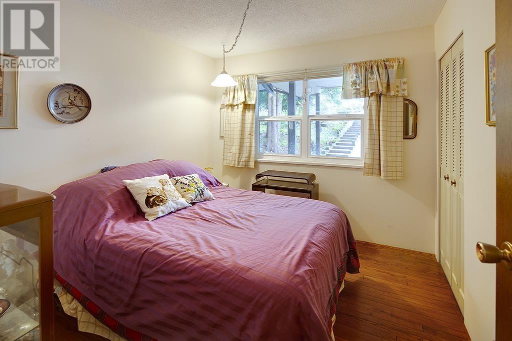 1025 Ogden Street, Coquitlam, British Columbia  V3C 3V8 - Photo 17 - R2865238