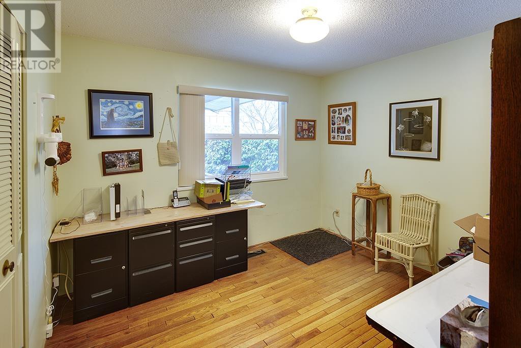 1025 Ogden Street, Coquitlam, British Columbia  V3C 3V8 - Photo 18 - R2865238