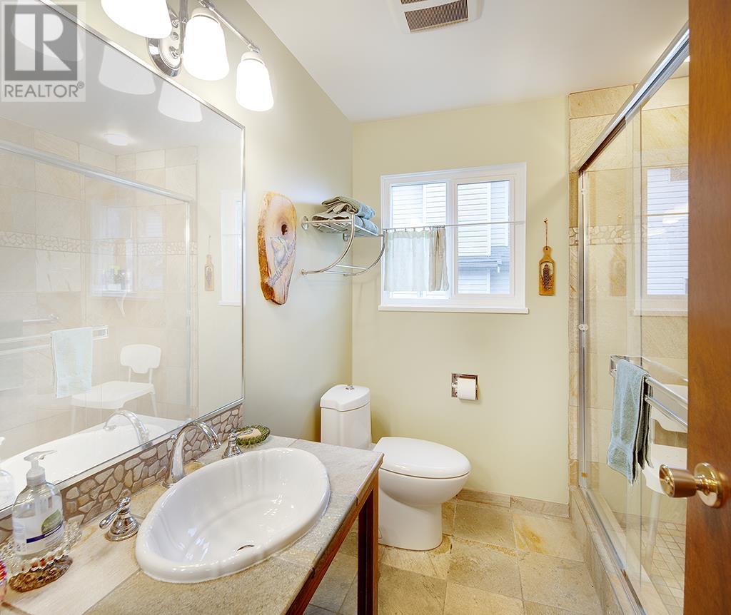 1025 Ogden Street, Coquitlam, British Columbia  V3C 3V8 - Photo 19 - R2865238