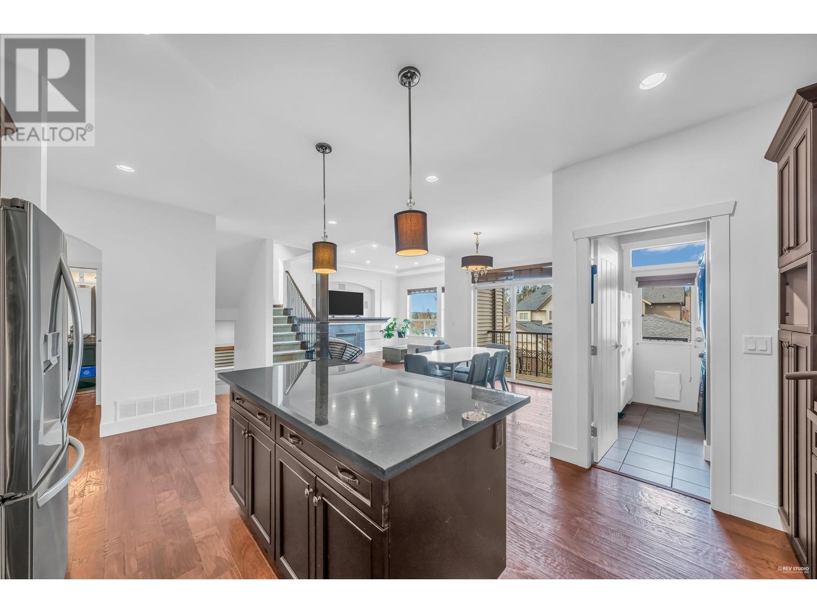 1382 Coast Meridian Road, Coquitlam, British Columbia  V3E 3H1 - Photo 10 - R2865256